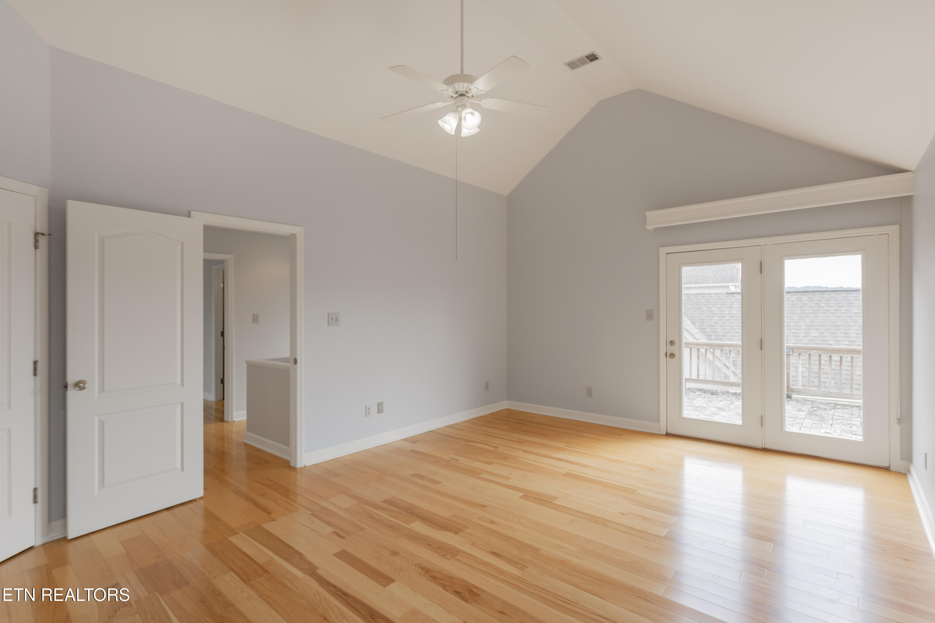 3445 Commodore Point Knoxville TN 37922