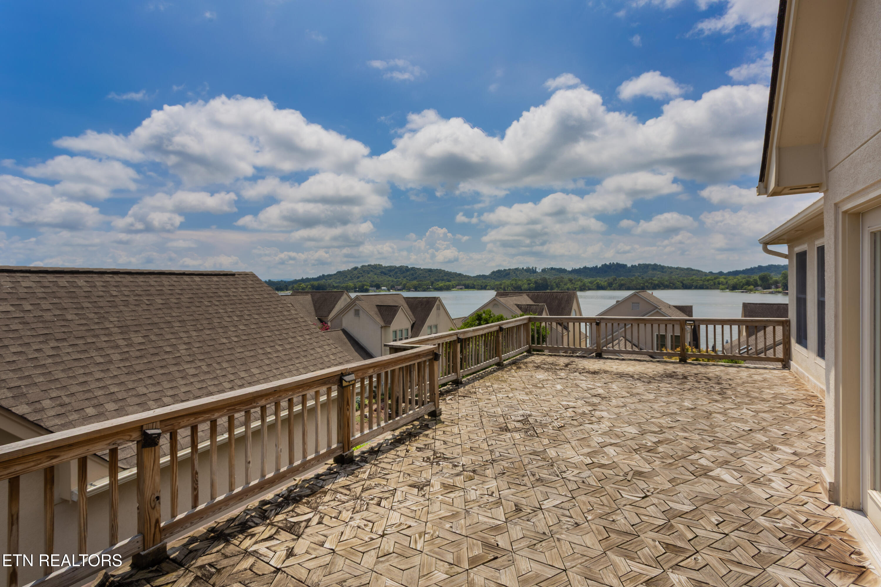3445 Commodore Point Knoxville TN 37922