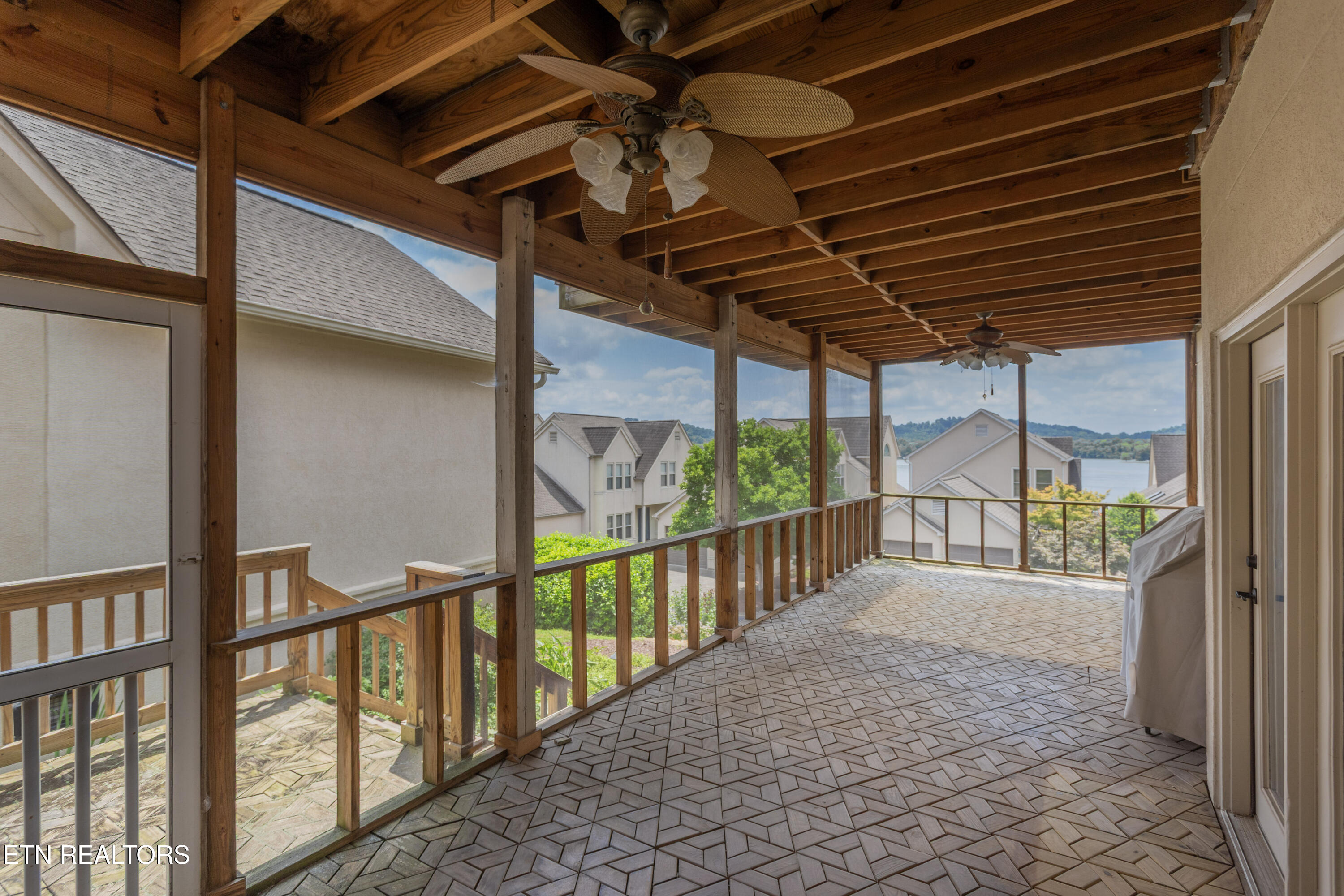 3445 Commodore Point Knoxville TN 37922