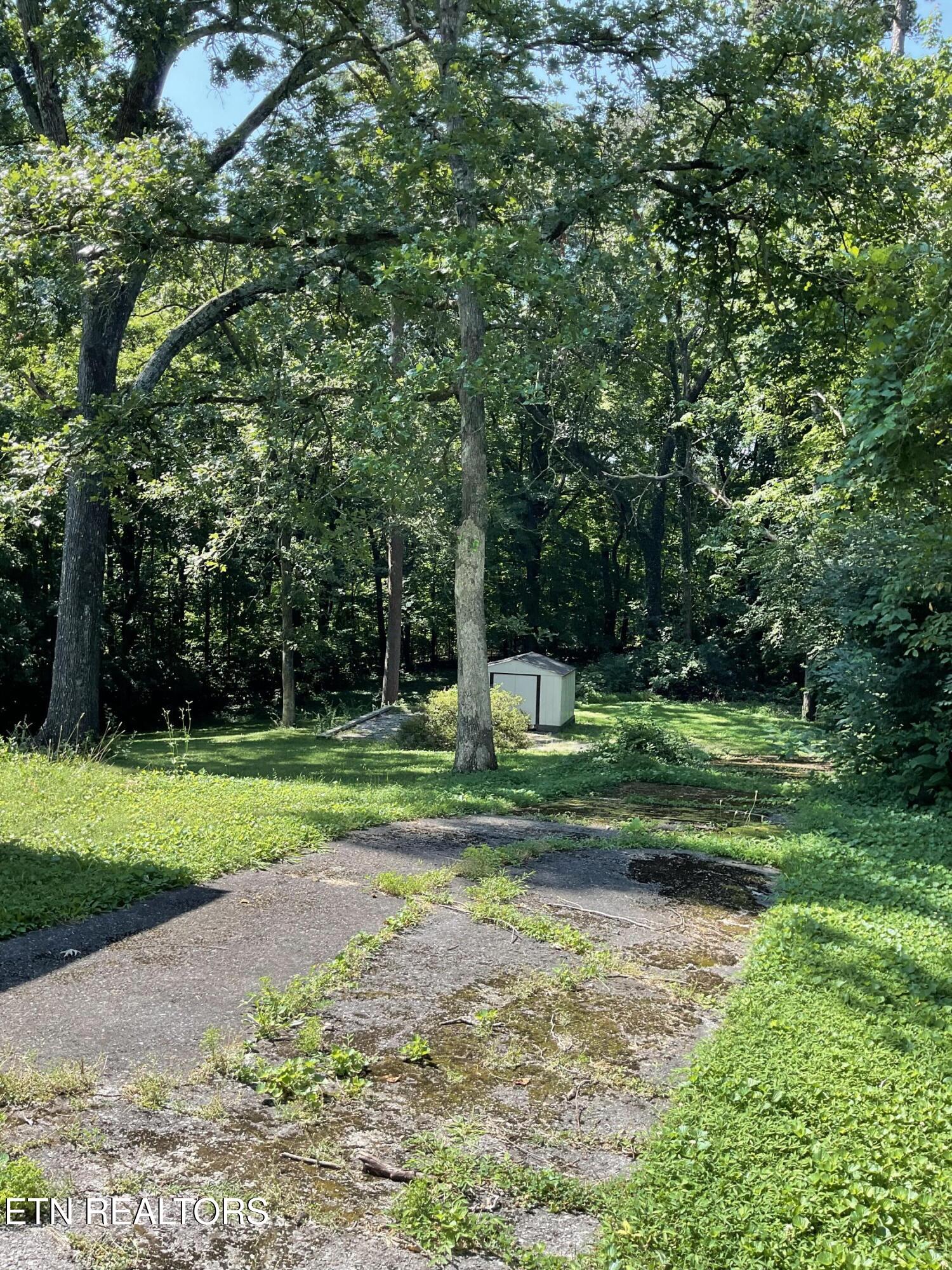 5511 S Briscoe Circle Knoxville TN 37912