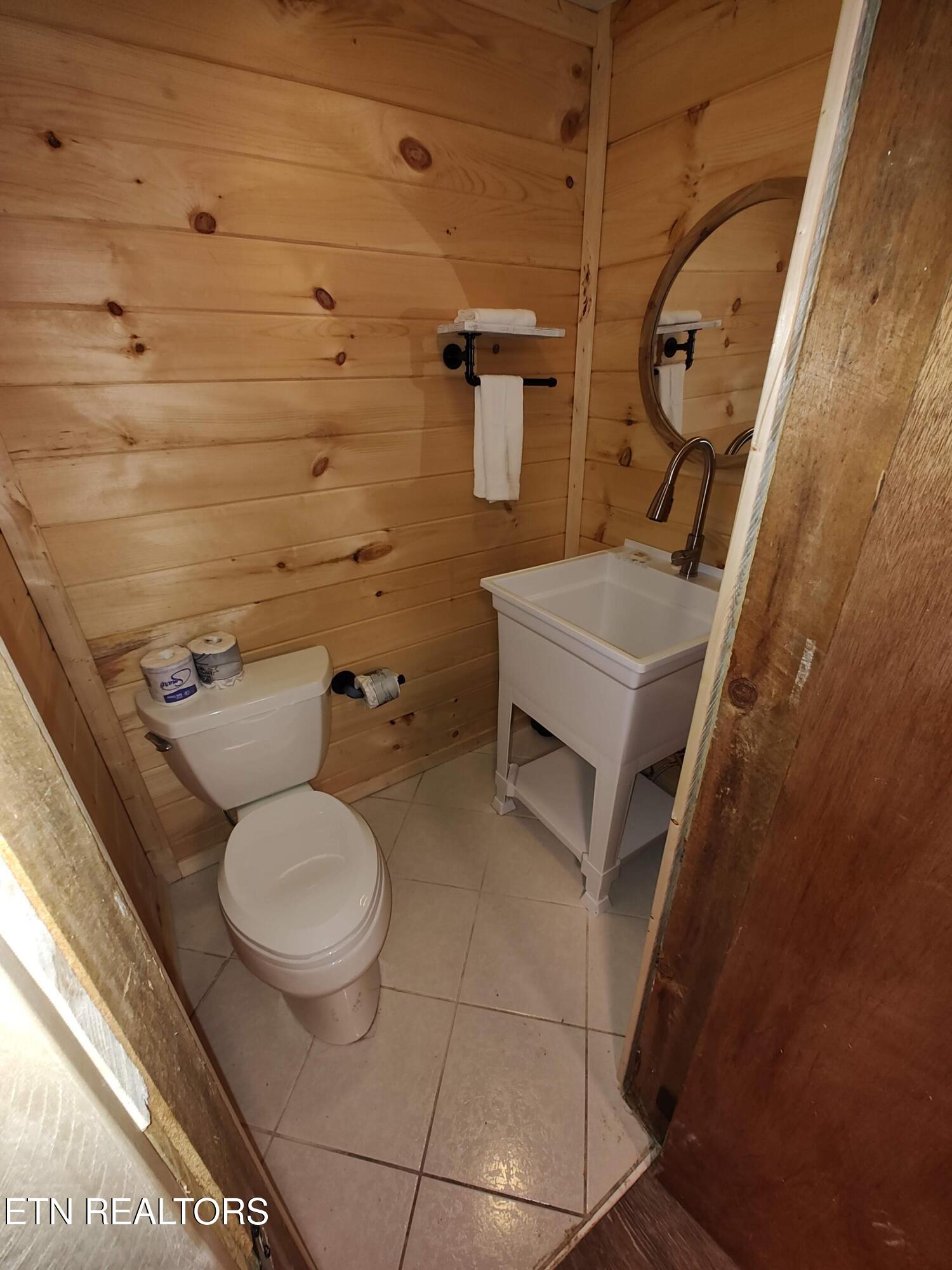 960 Timberlake Circle Sevierville TN 37876