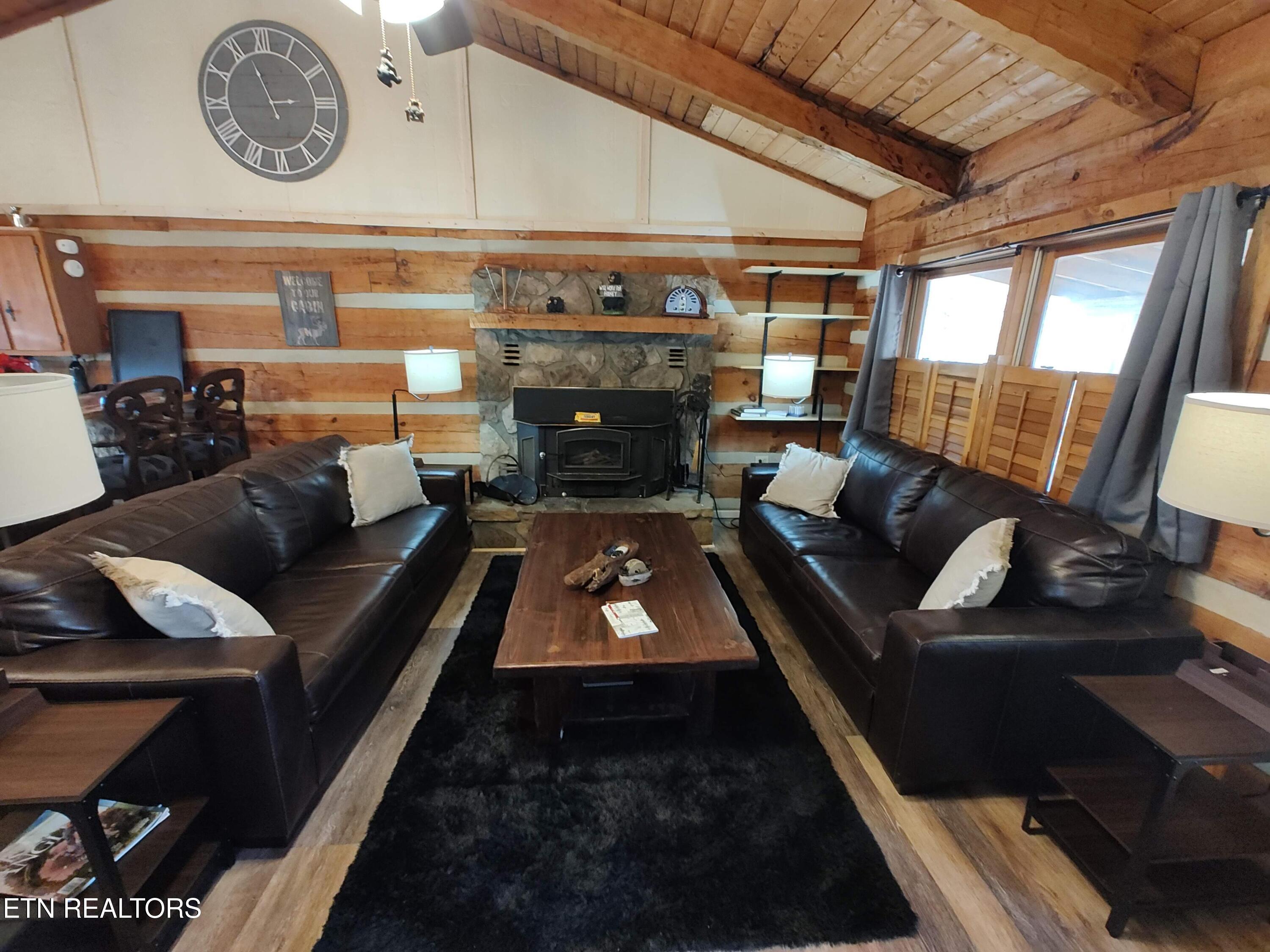 960 Timberlake Circle Sevierville TN 37876