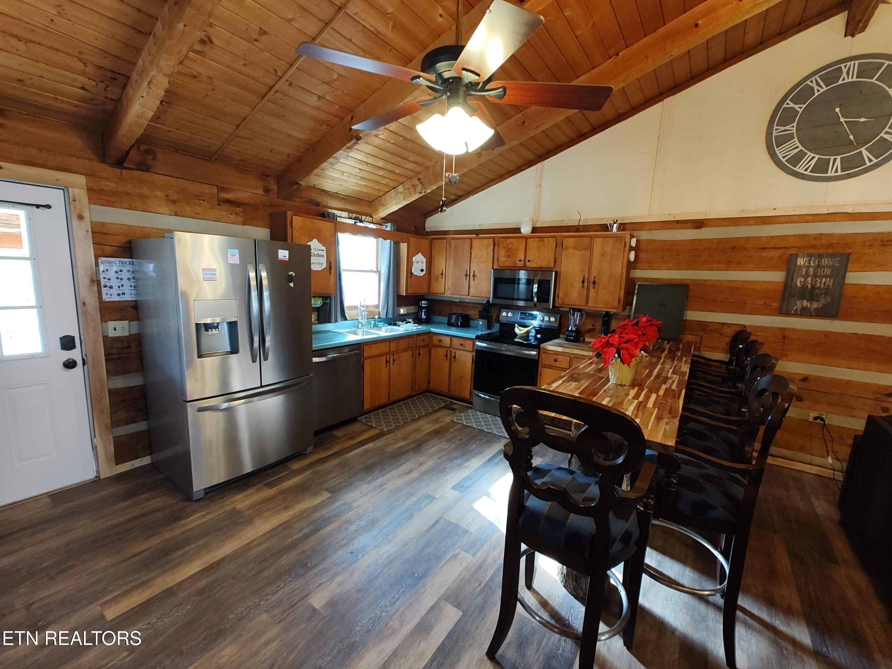 960 Timberlake Circle Sevierville TN 37876