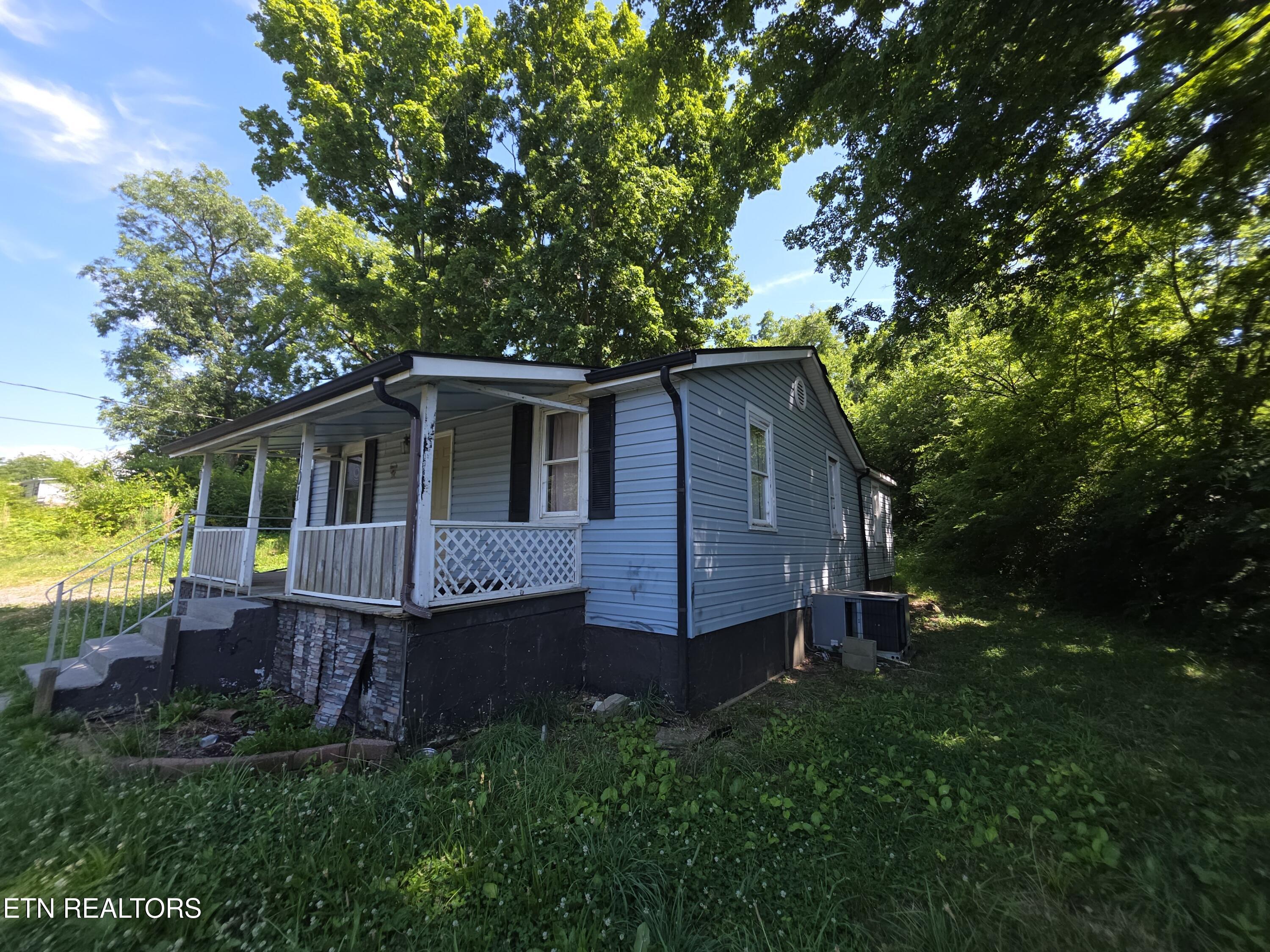 1101 Beardshire Street Sweetwater TN 37874