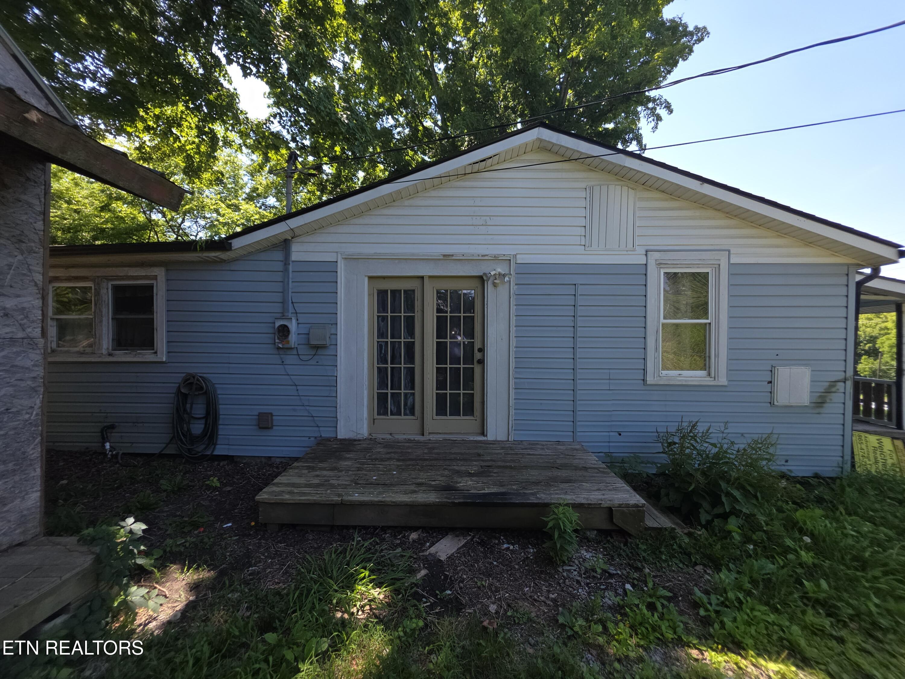 1101 Beardshire Street Sweetwater TN 37874