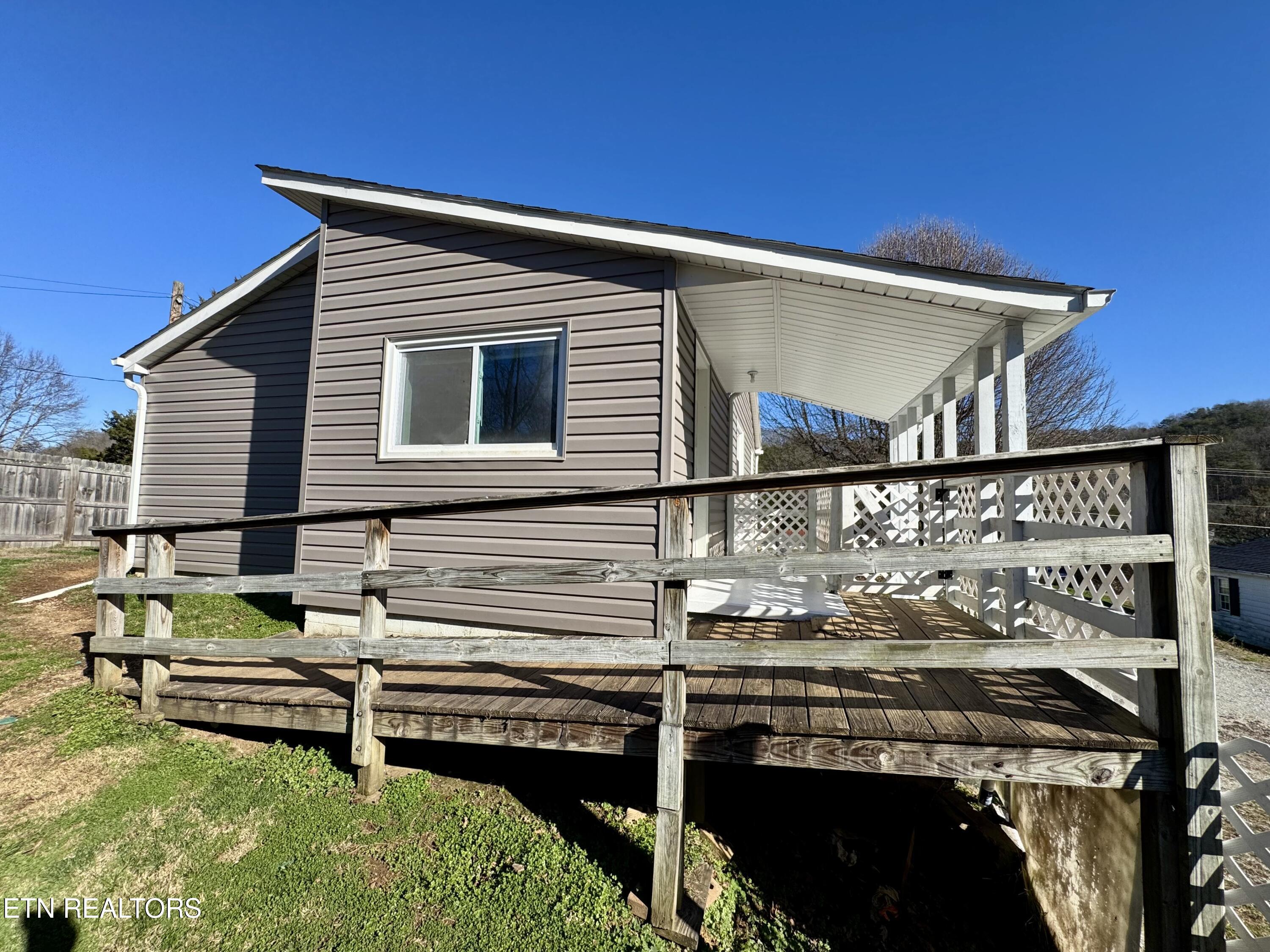 3613 Lake City Highway Rocky Top TN 37769