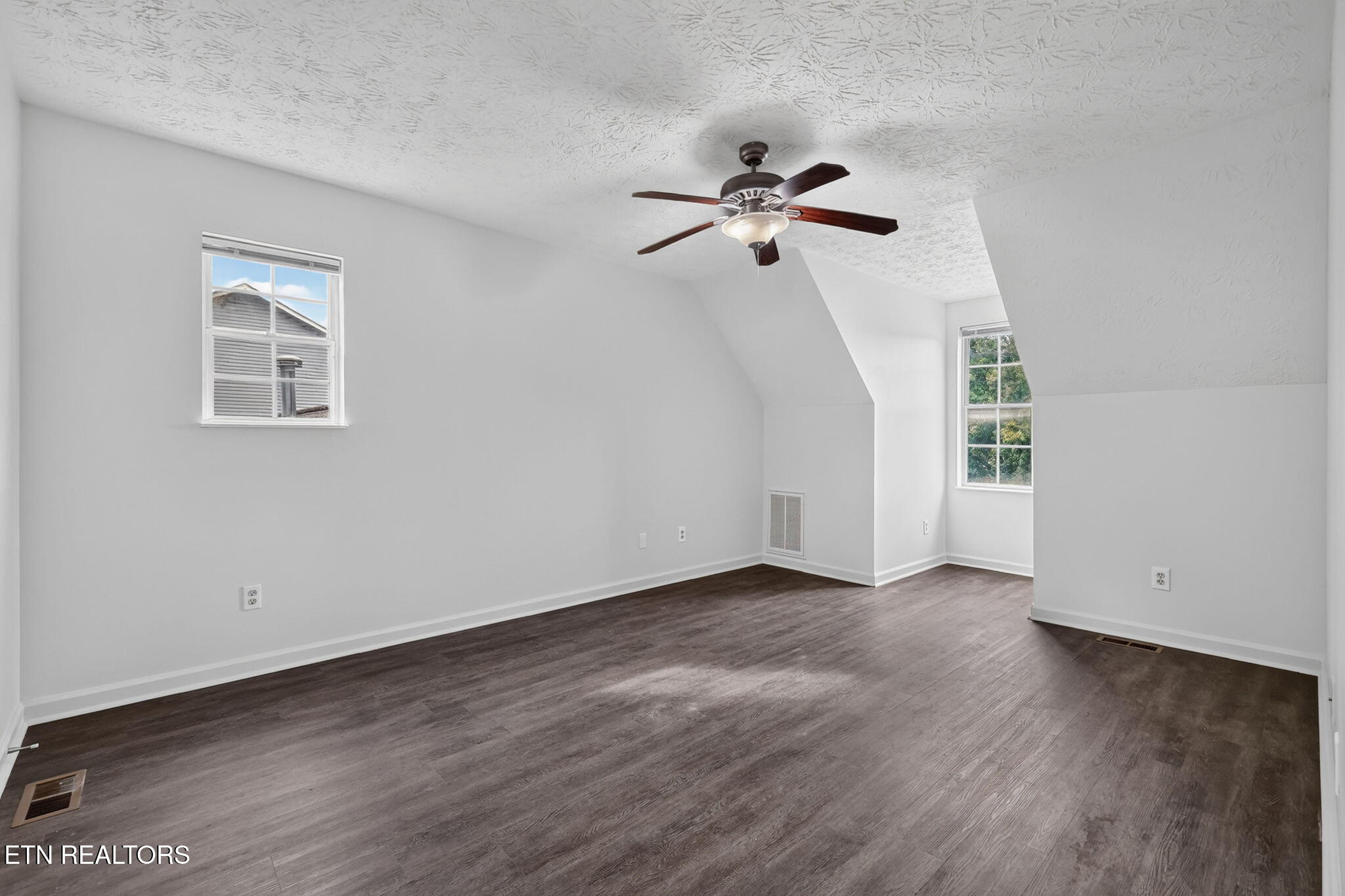 2319 Crestpark Road Knoxville TN 37912