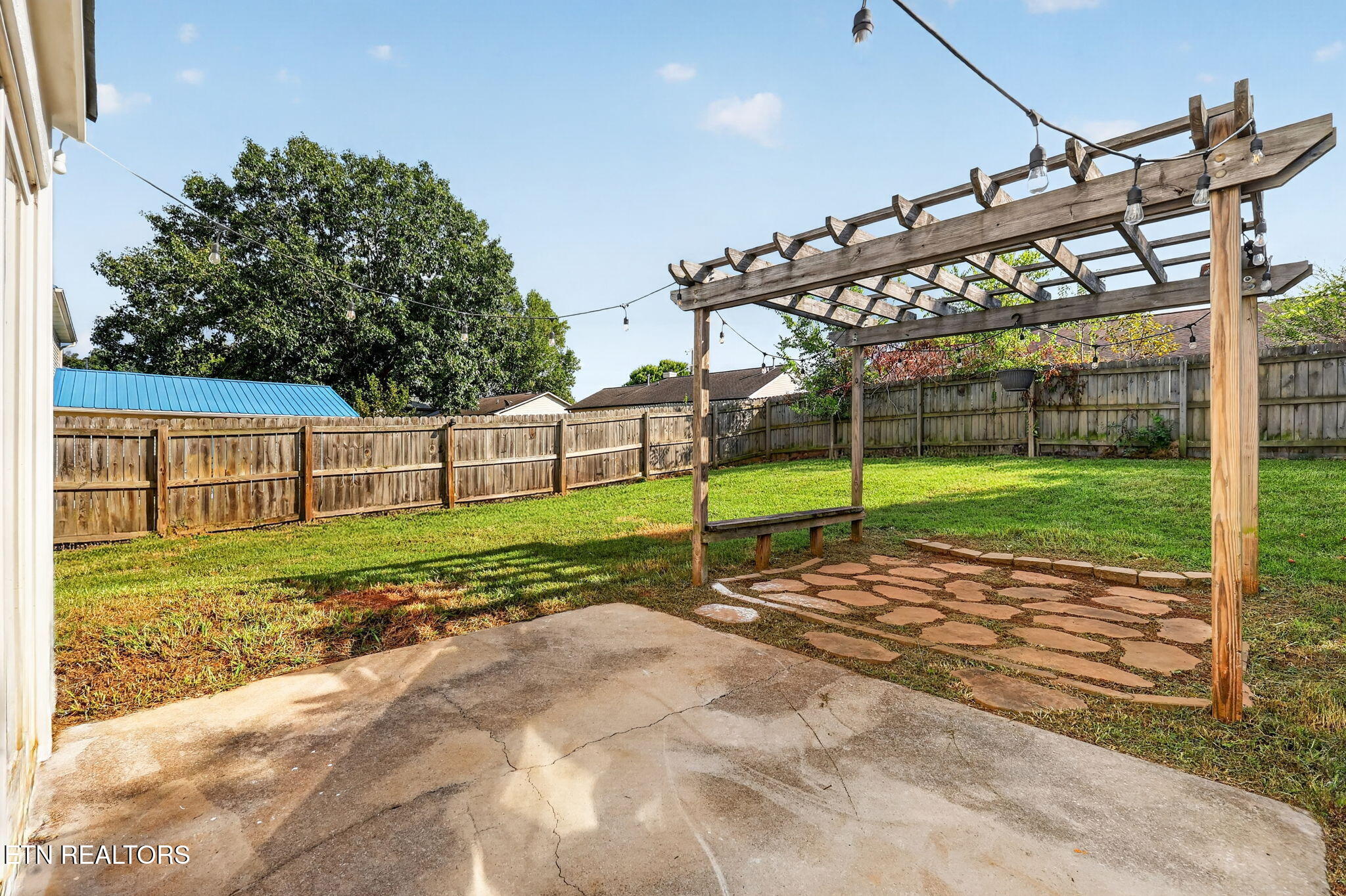 2319 Crestpark Road Knoxville TN 37912