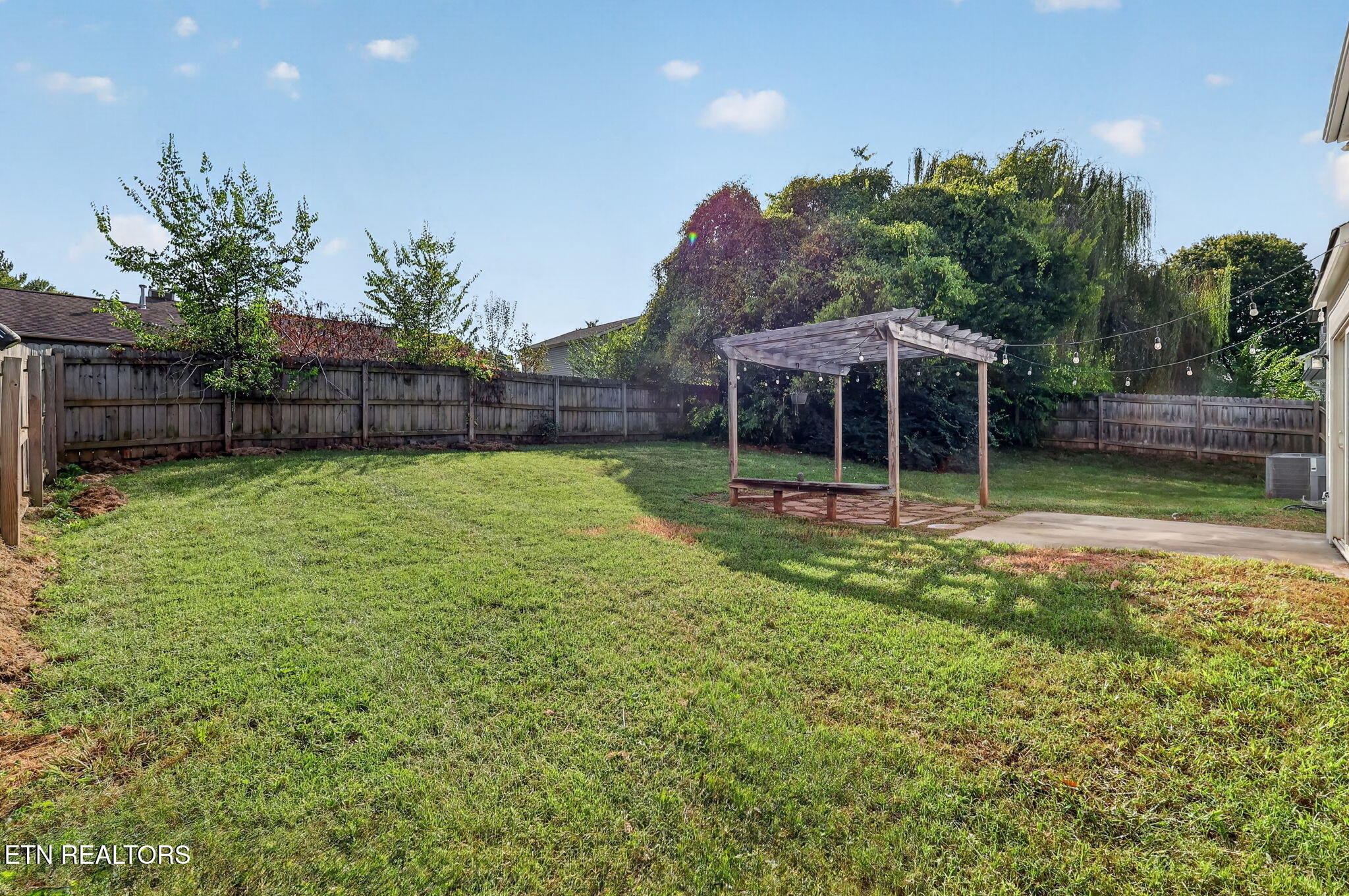 2319 Crestpark Road Knoxville TN 37912