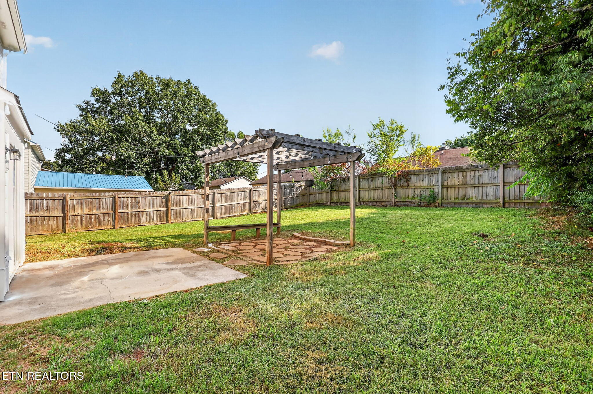 2319 Crestpark Road Knoxville TN 37912