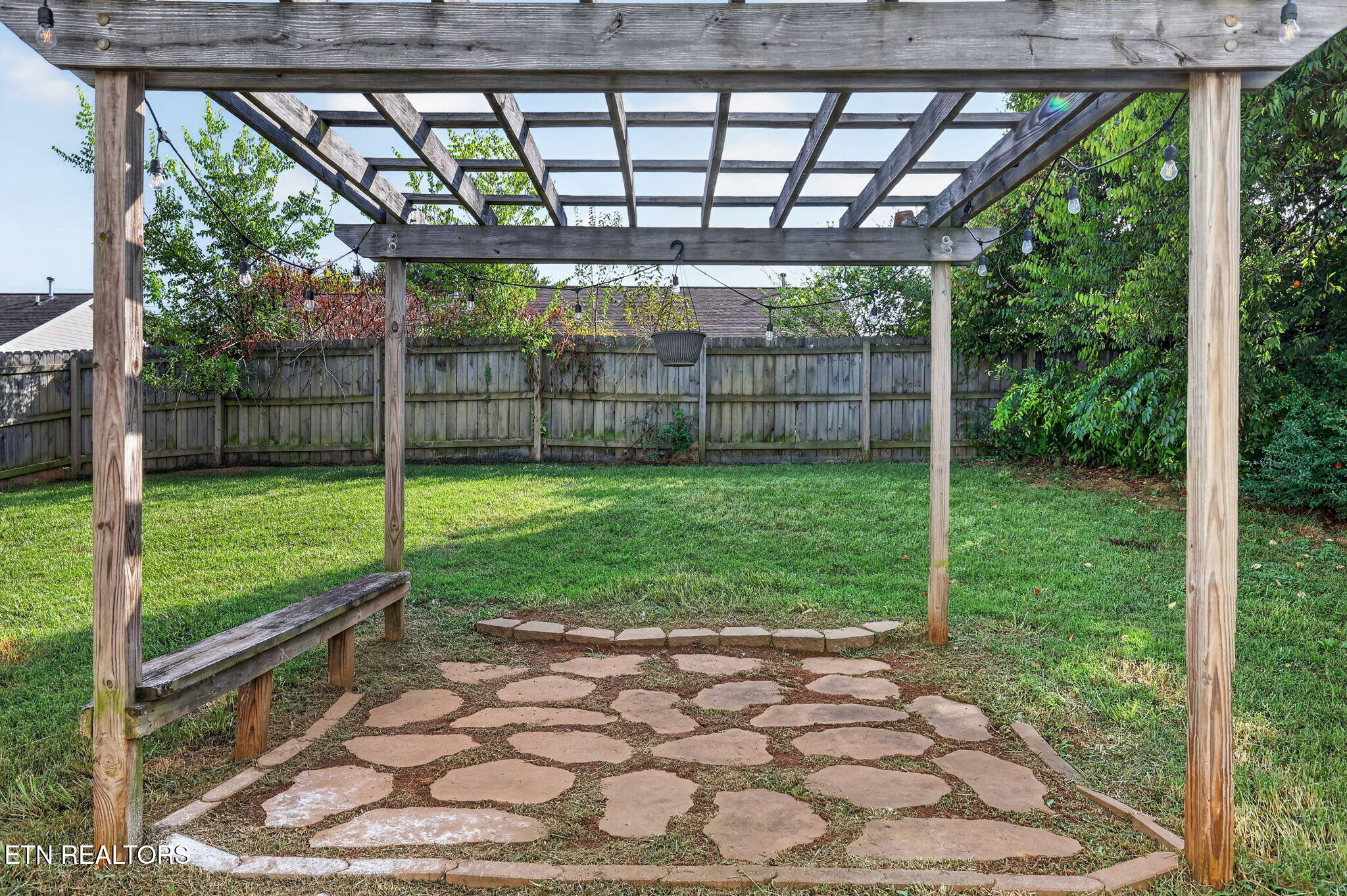 2319 Crestpark Road Knoxville TN 37912