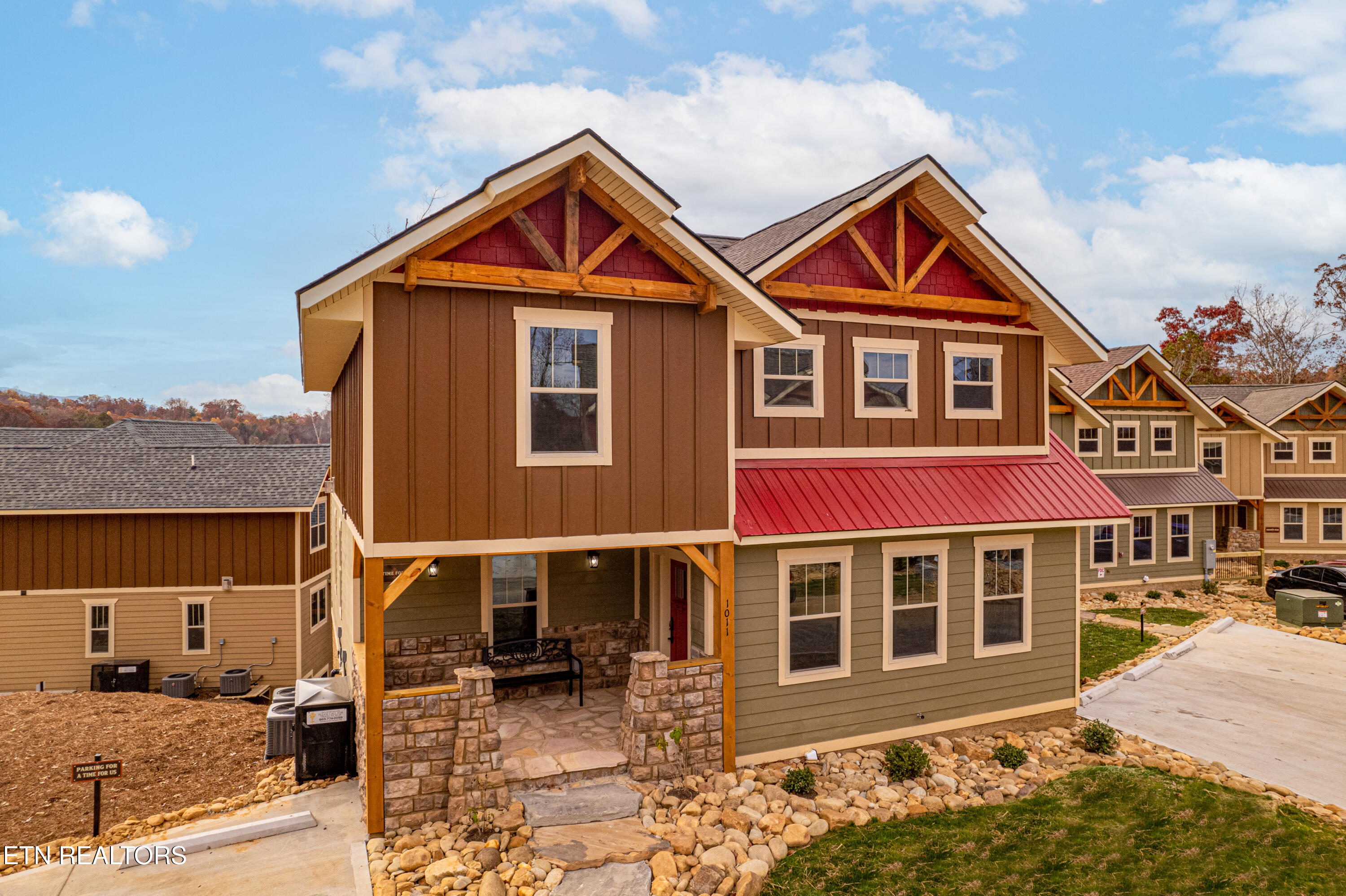 1011 Potters Way Gatlinburg TN 37738