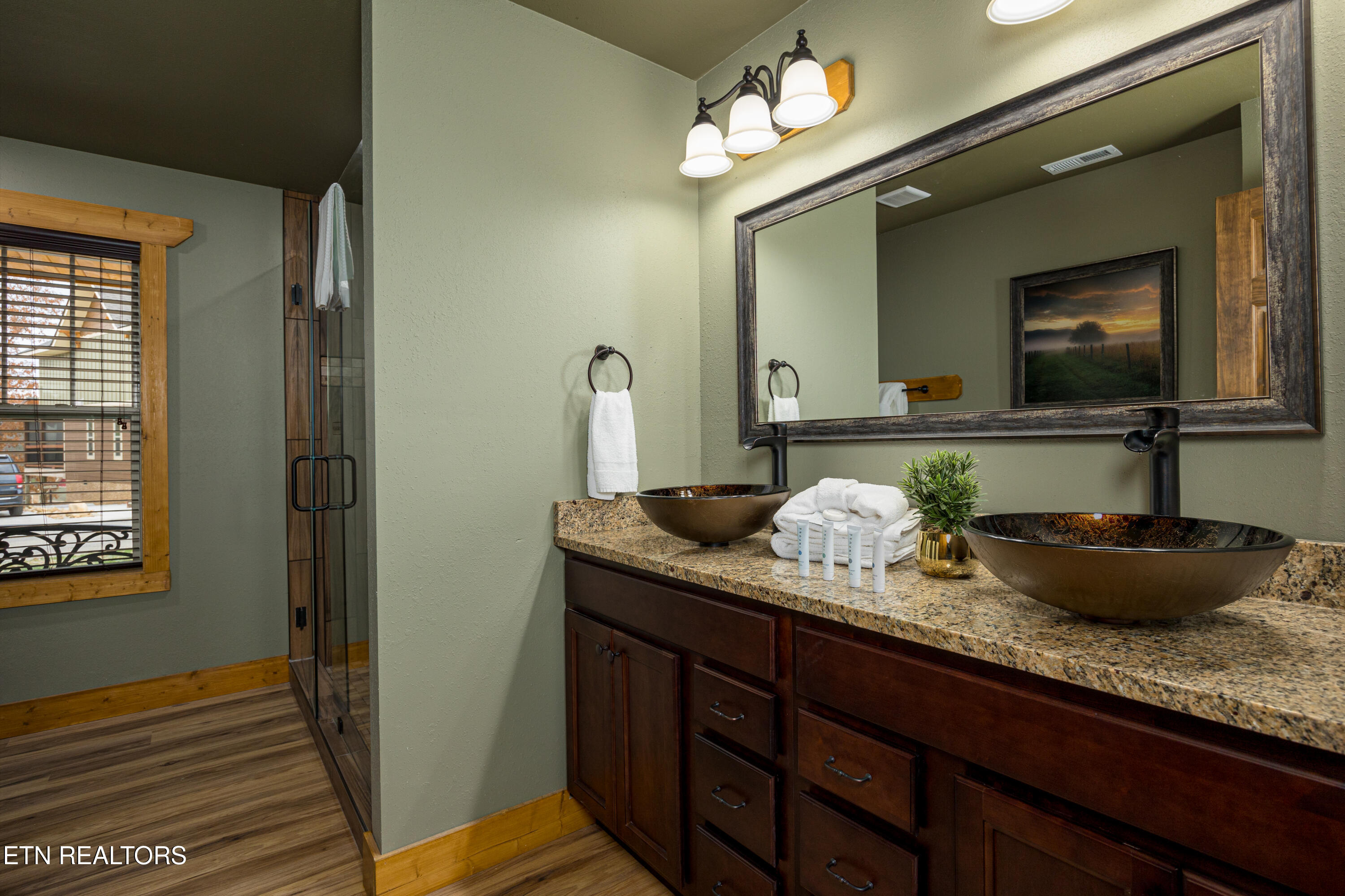 1011 Potters Way Gatlinburg TN 37738