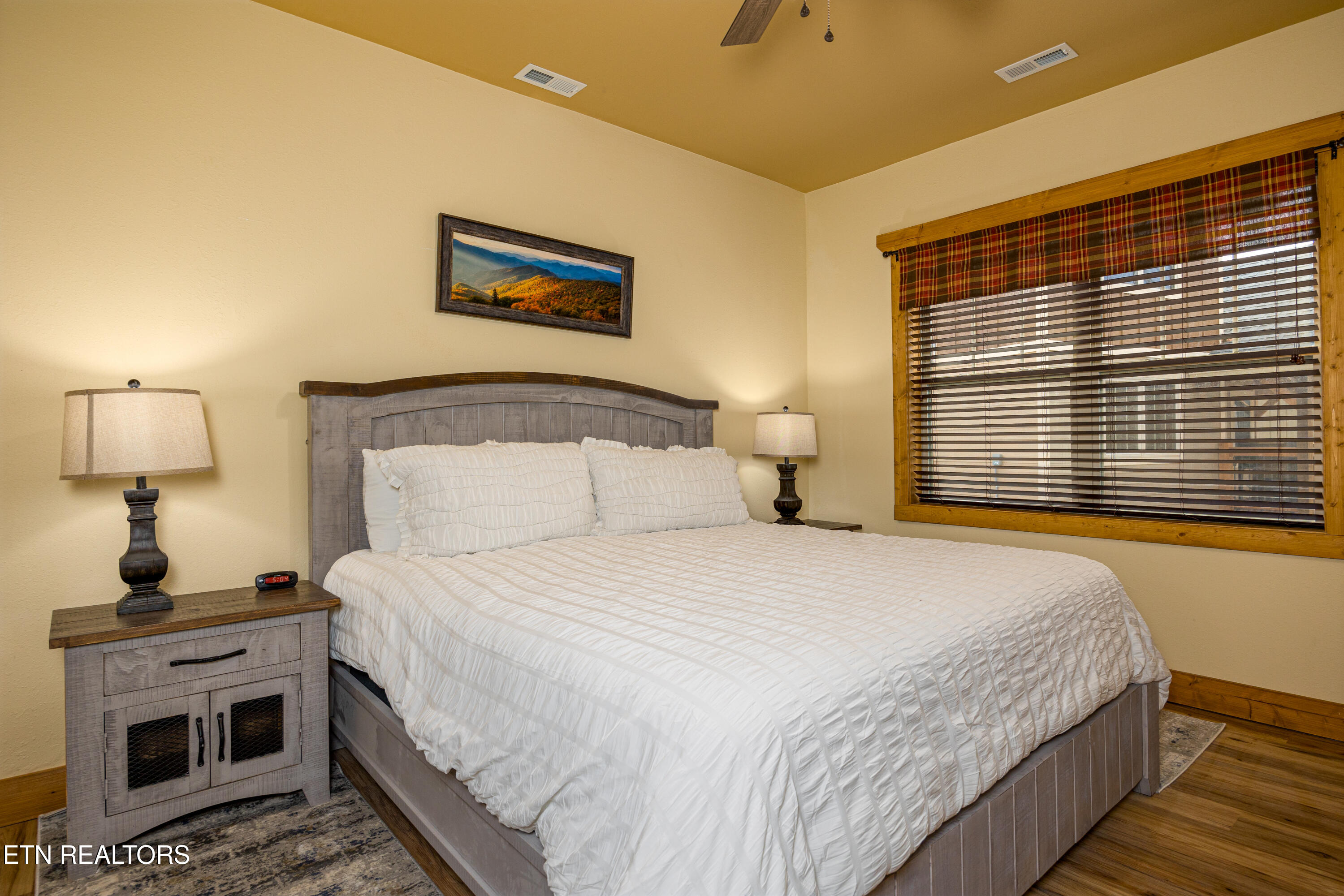 1011 Potters Way Gatlinburg TN 37738