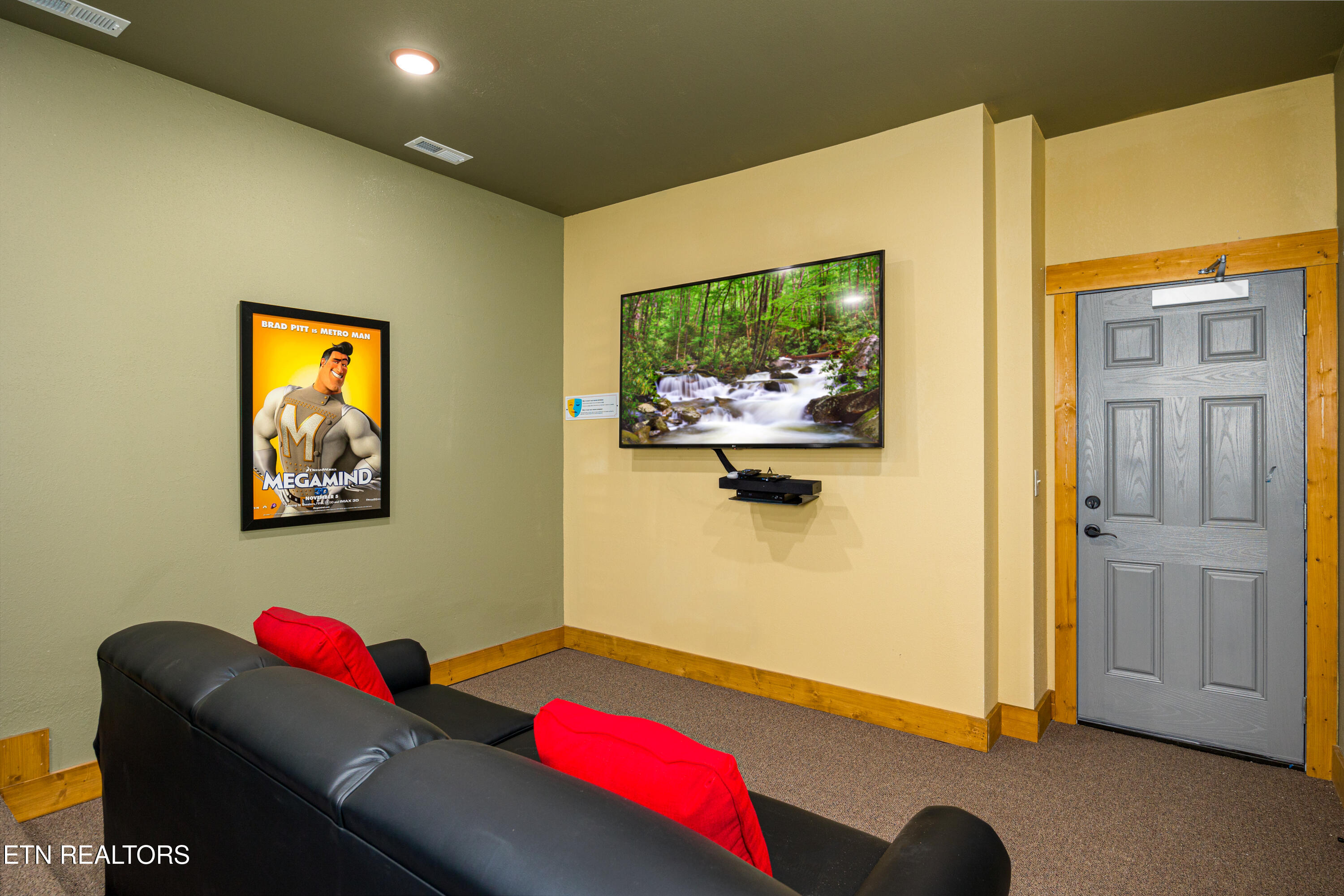 1011 Potters Way Gatlinburg TN 37738