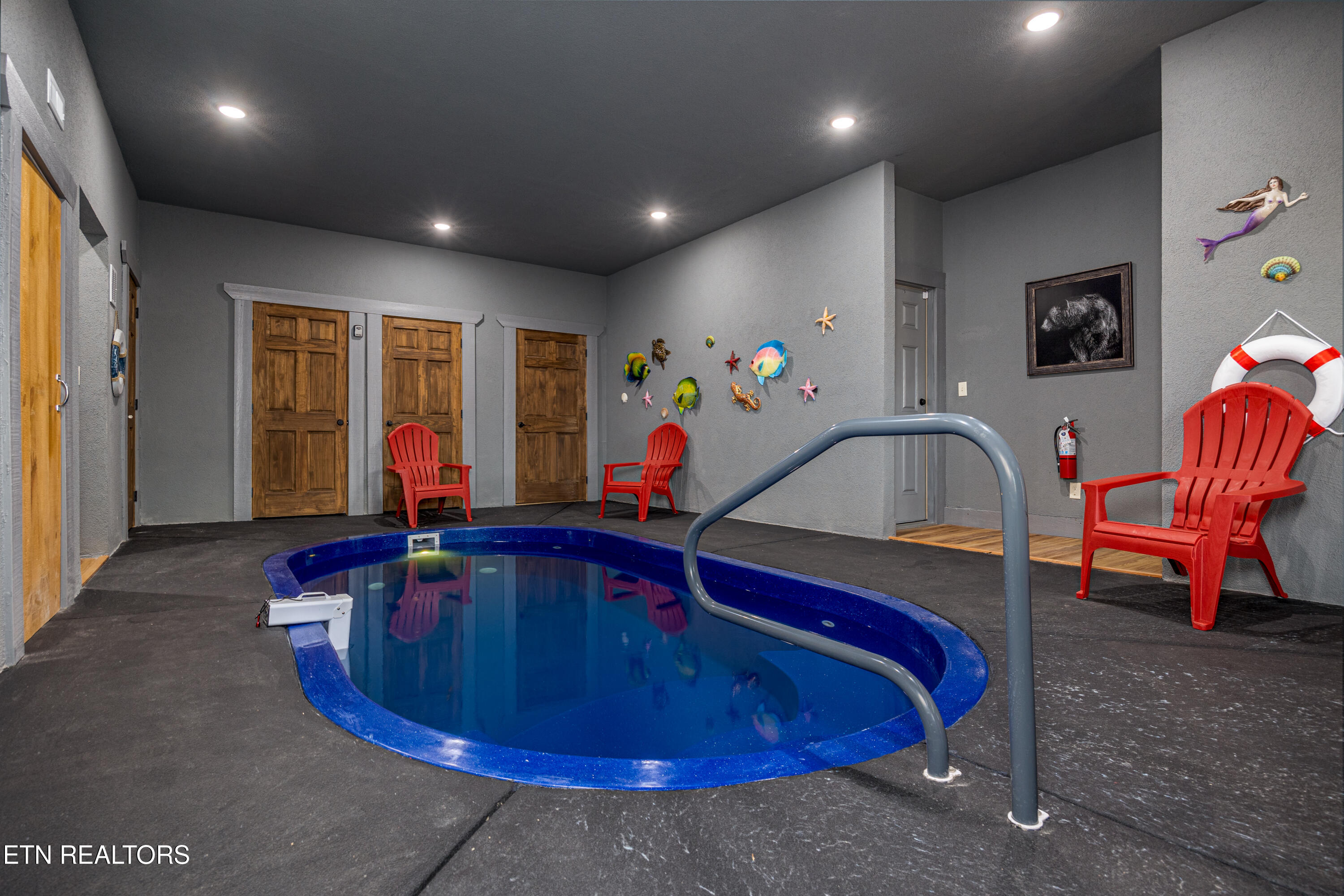 1011 Potters Way Gatlinburg TN 37738