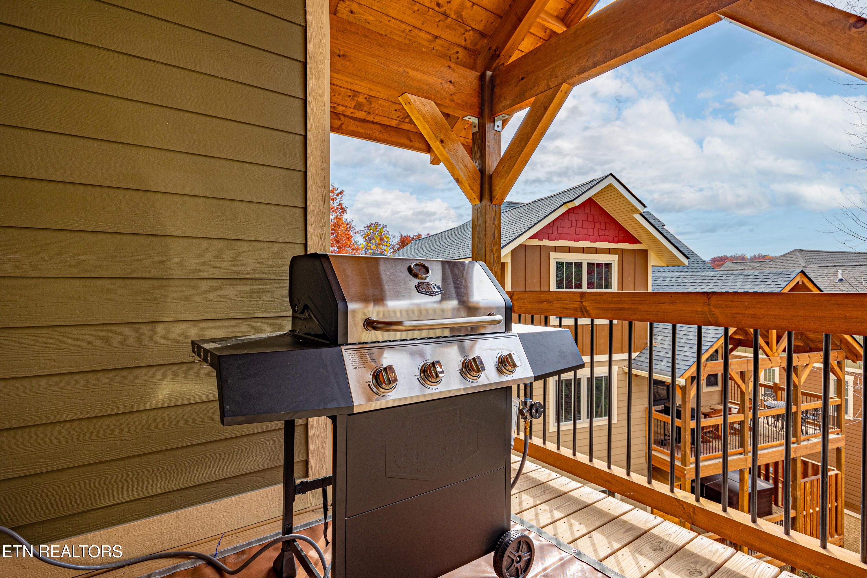 1011 Potters Way Gatlinburg TN 37738