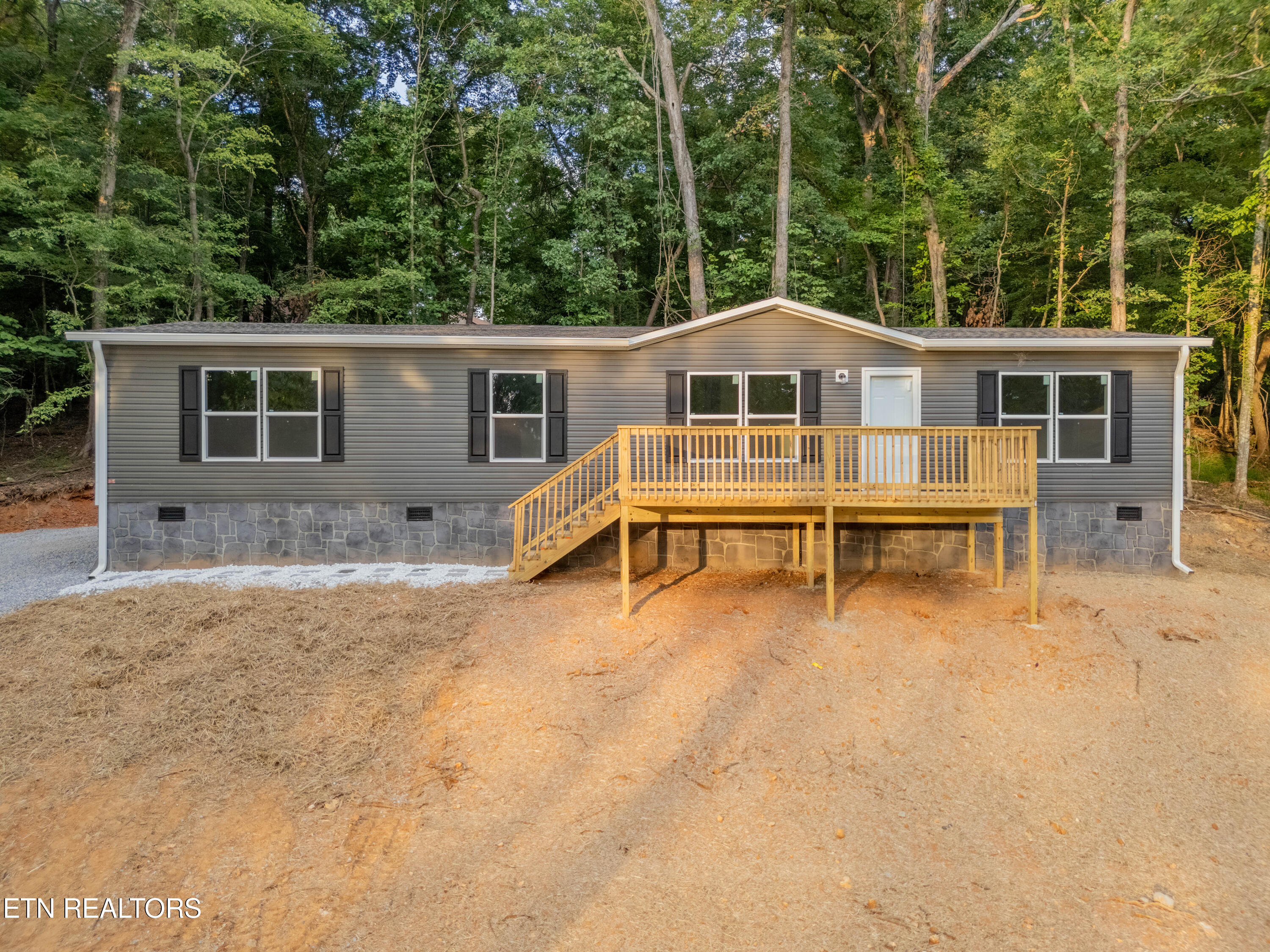 120 Dennis Drive Kingston TN 37763