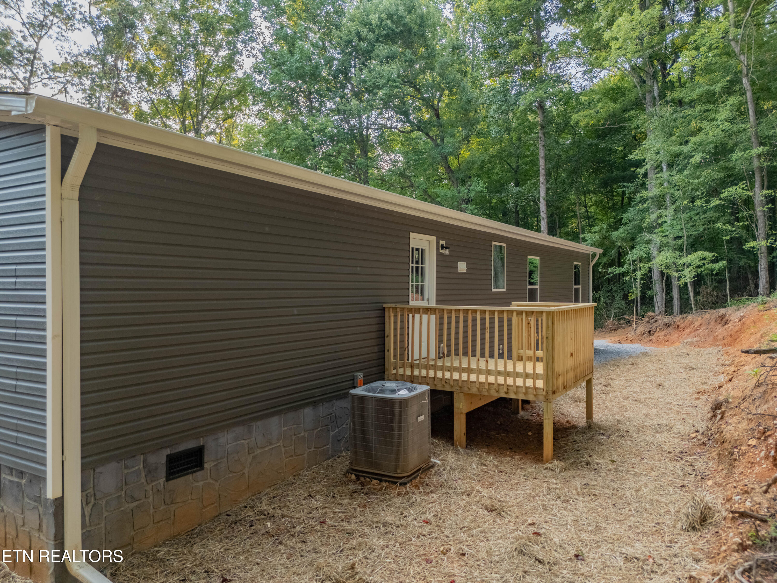 120 Dennis Drive Kingston TN 37763