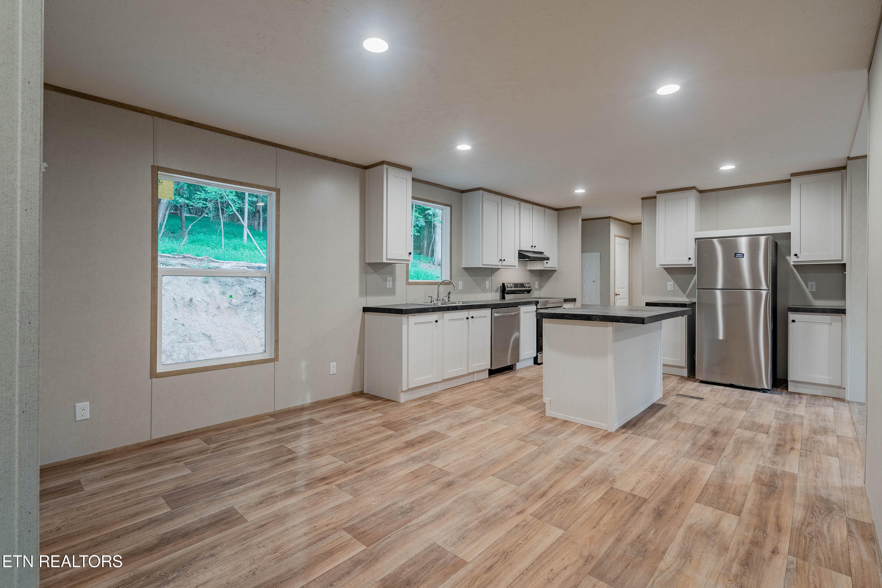 120 Dennis Drive Kingston TN 37763