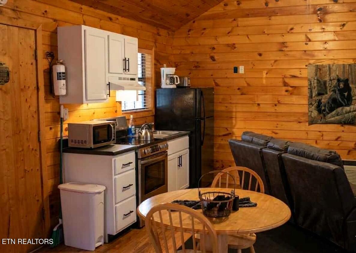 3616 Pittman Center Road Sevierville TN 37876