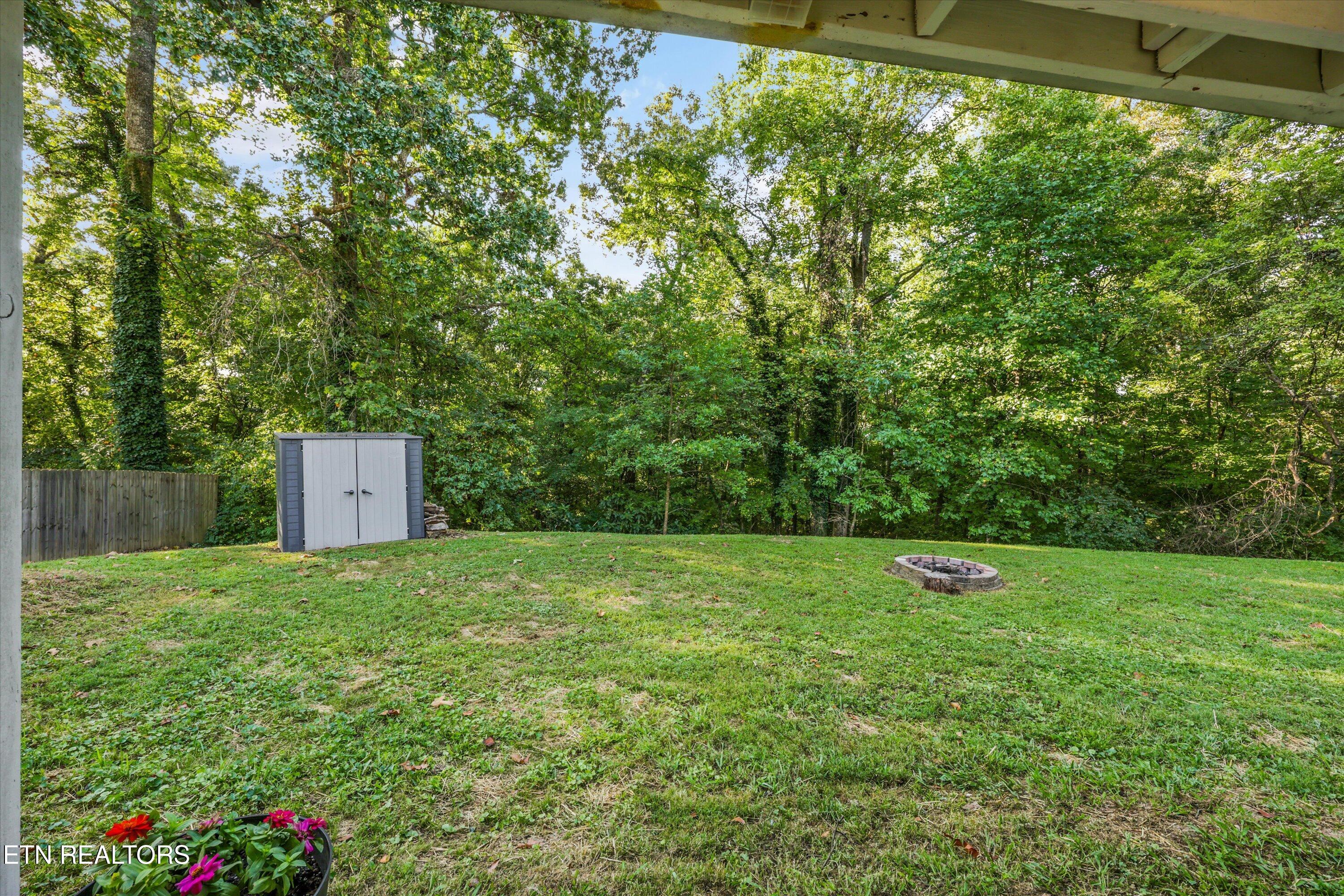 129 Amherst Lane Oak Ridge TN 37830