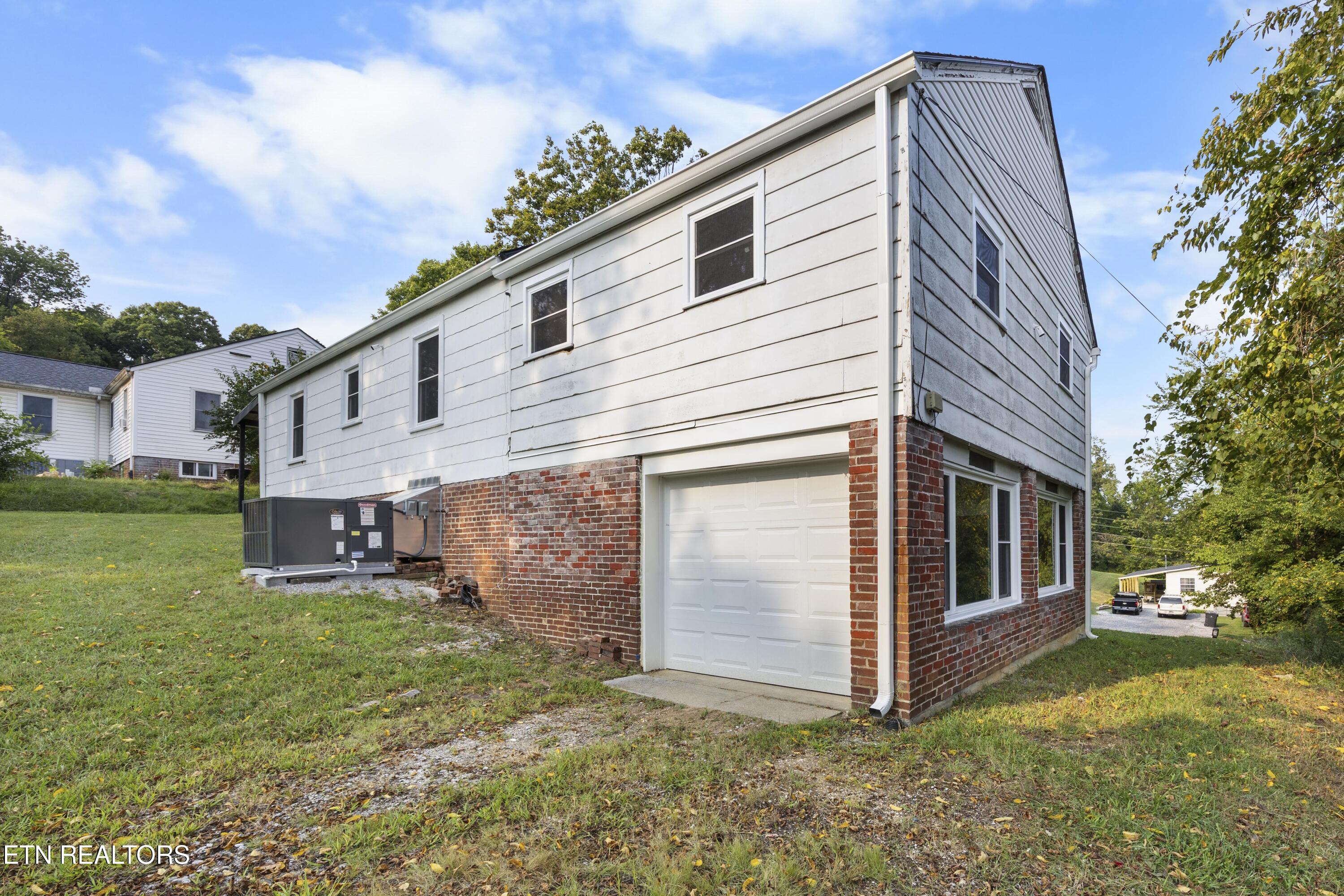 211 N Stooksbury Road Knoxville TN 37914