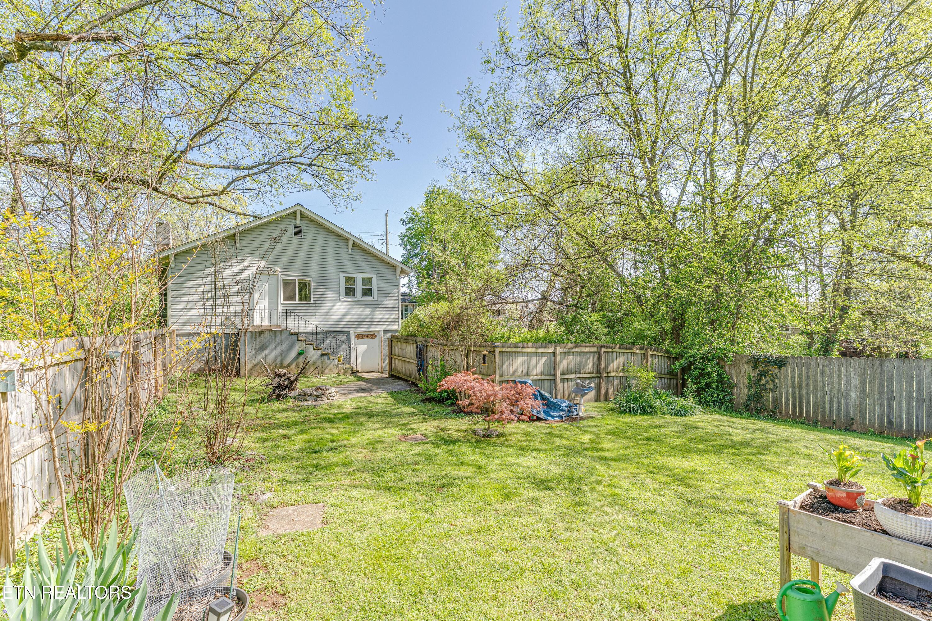 125 Hillcrest Drive Knoxville TN 37918