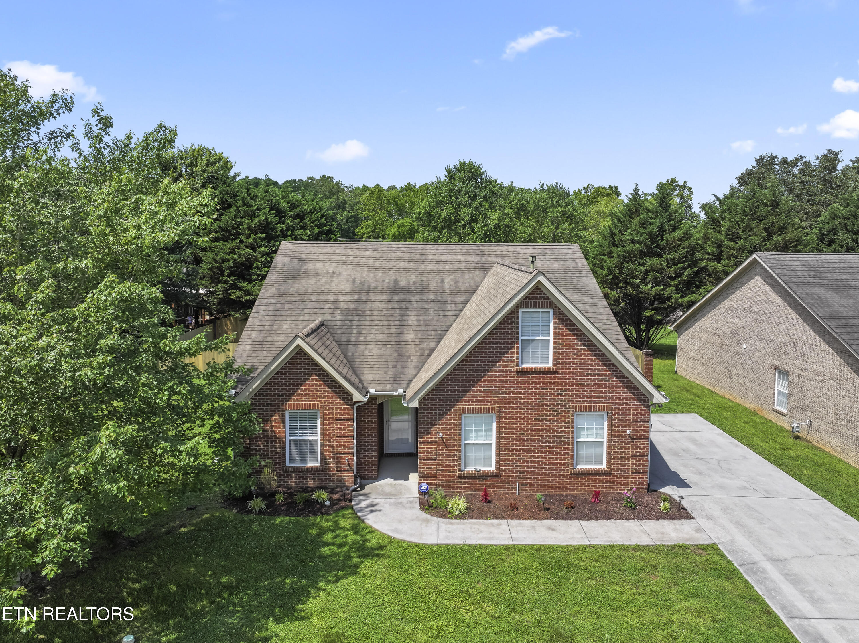 1709 Bonnie Roach Lane Knoxville TN 37922