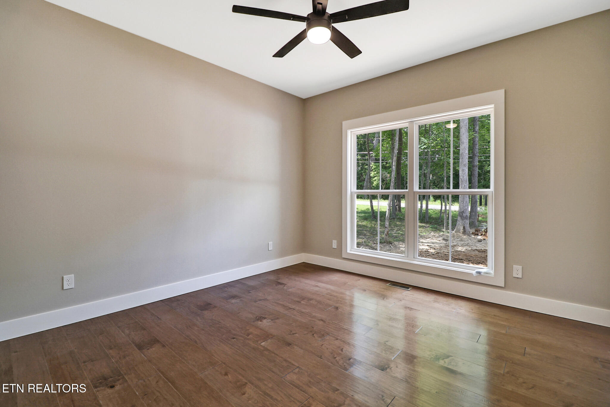 156 Pomeroy Drive Crossville TN 38558