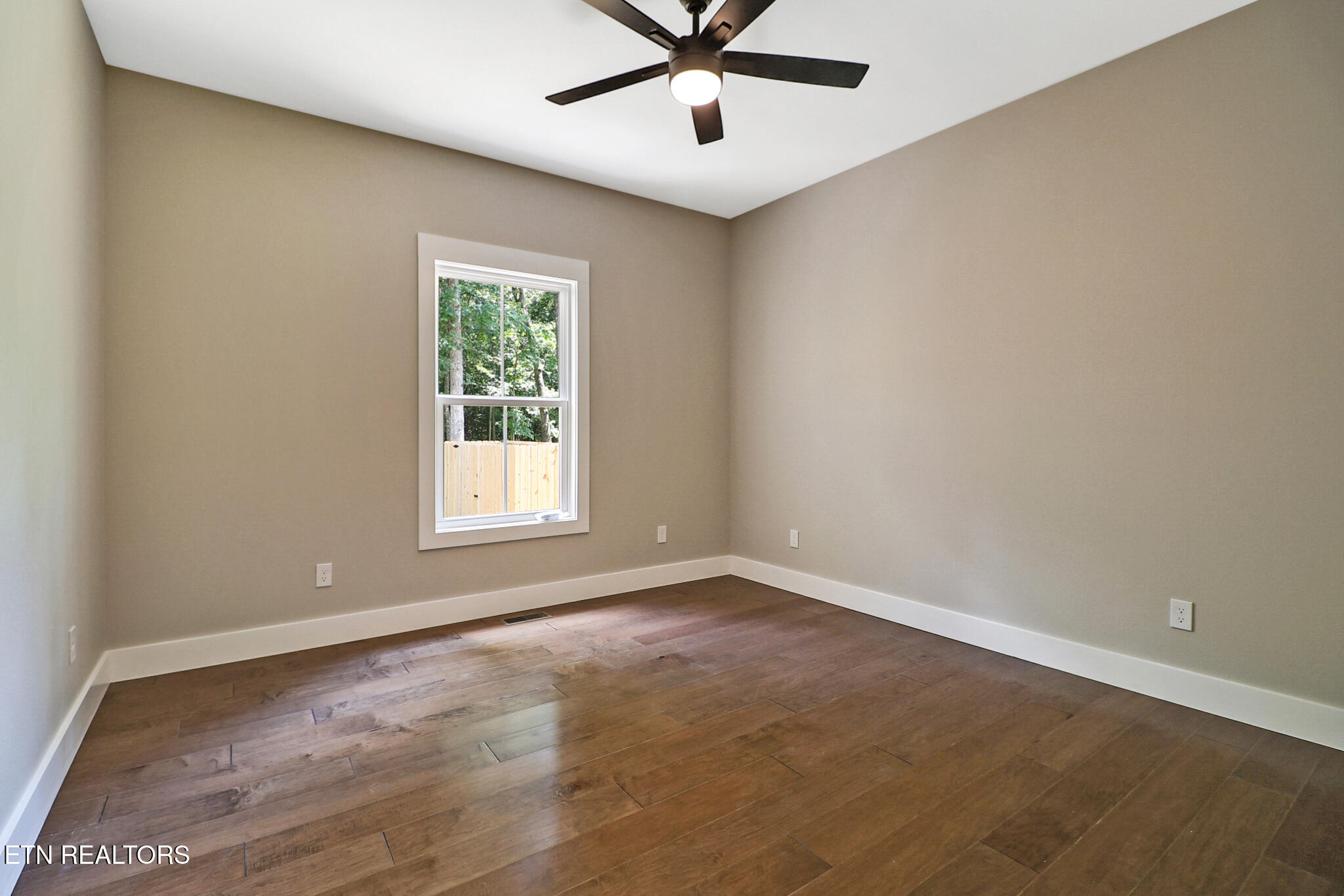 156 Pomeroy Drive Crossville TN 38558