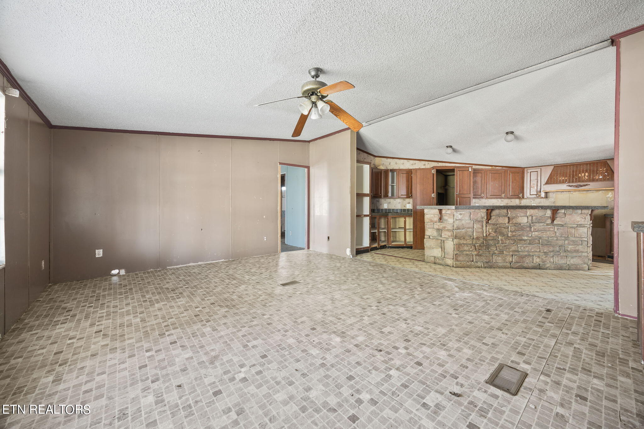 1132 Al Goss Road Crossville TN 38571