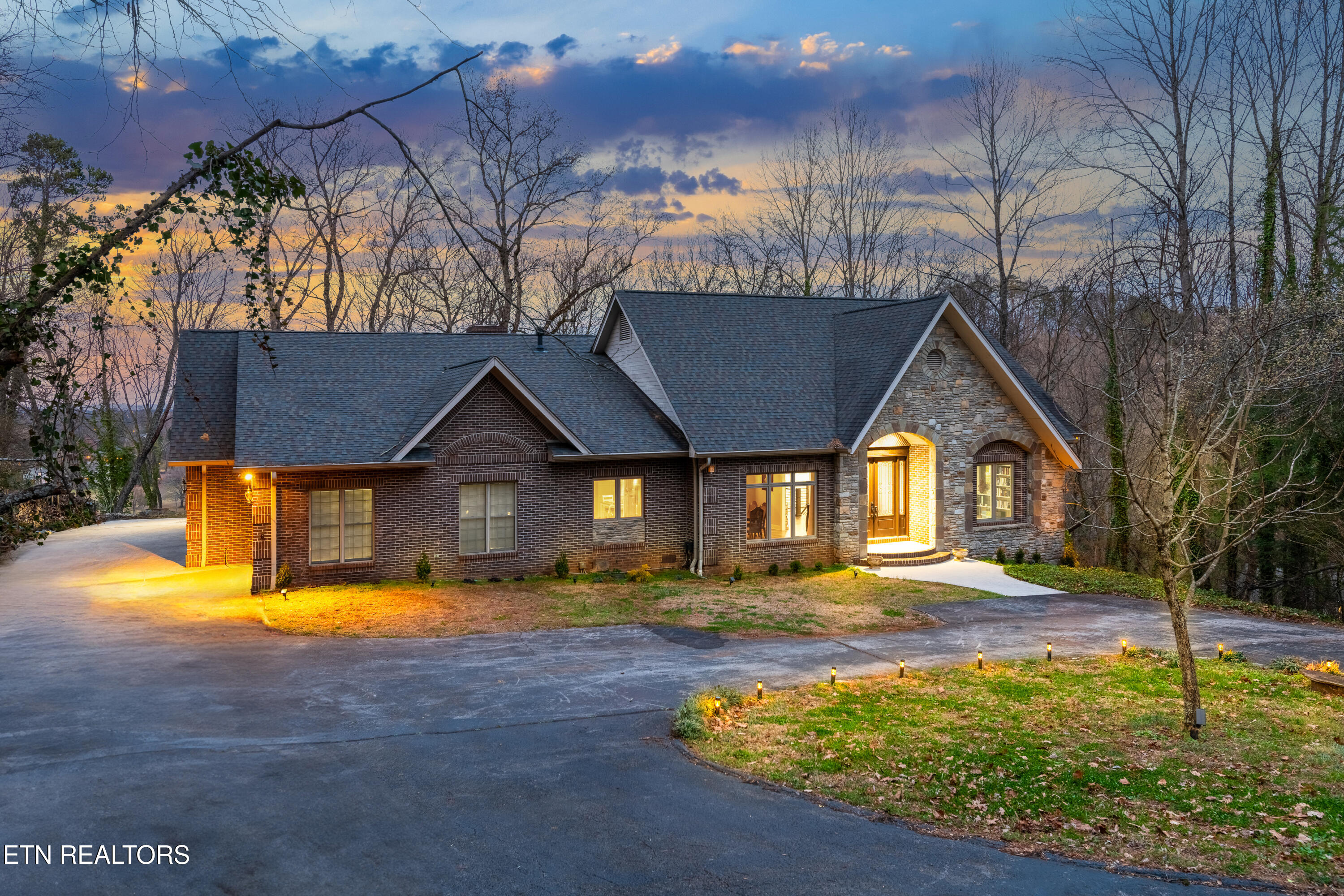 2304 Lakemoor Drive Knoxville TN 37920