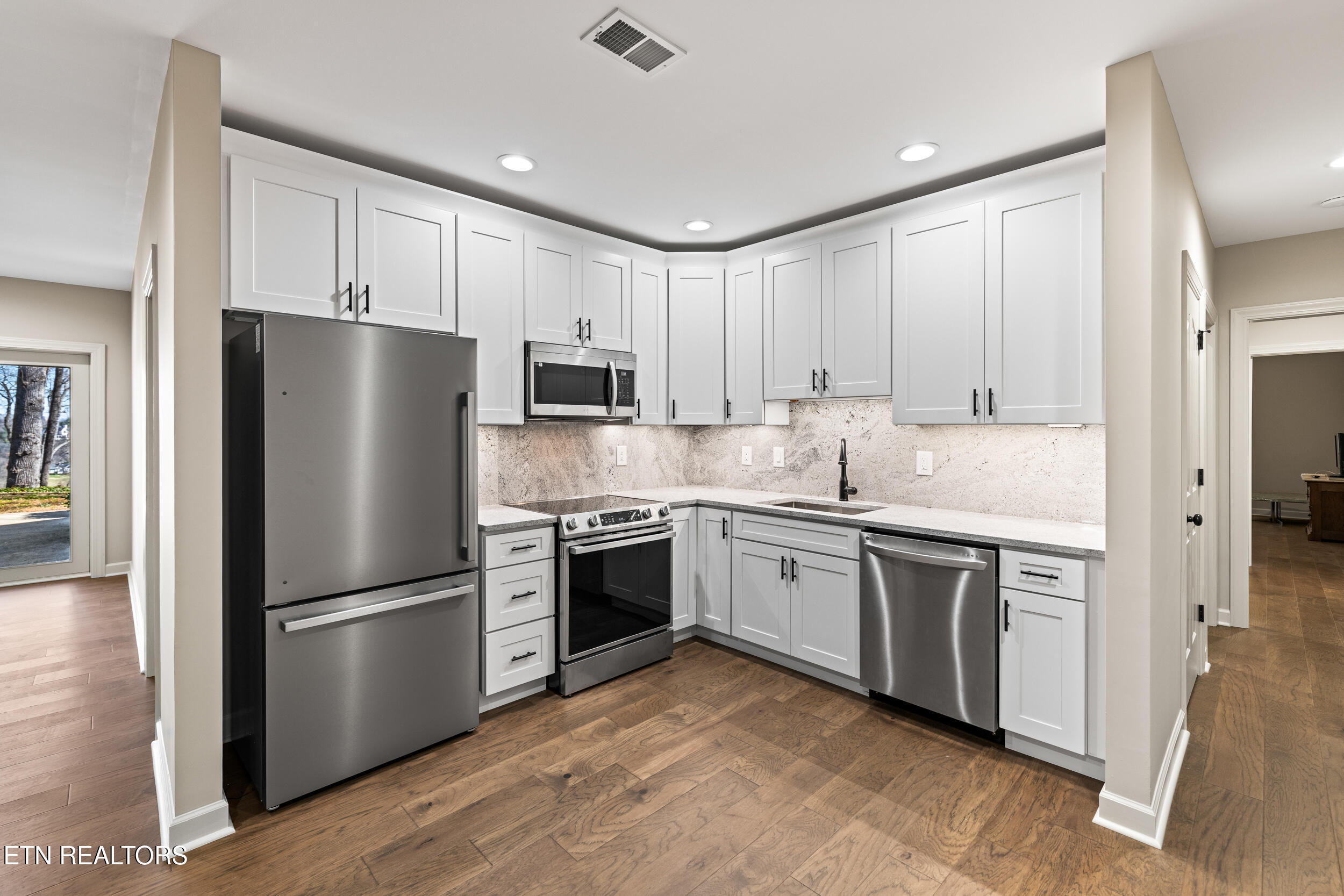 2304 Lakemoor Drive Knoxville TN 37920