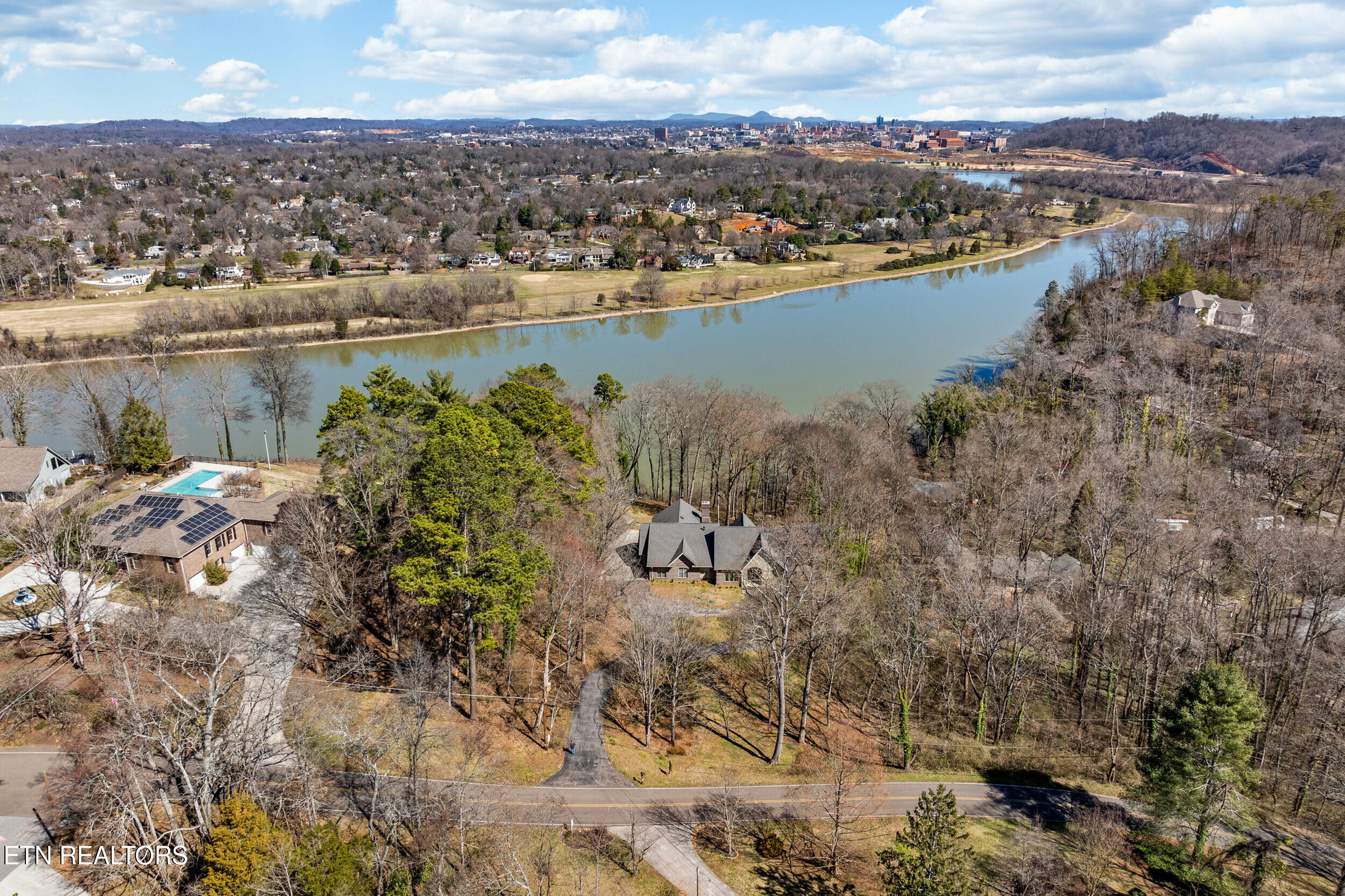 2304 Lakemoor Drive Knoxville TN 37920