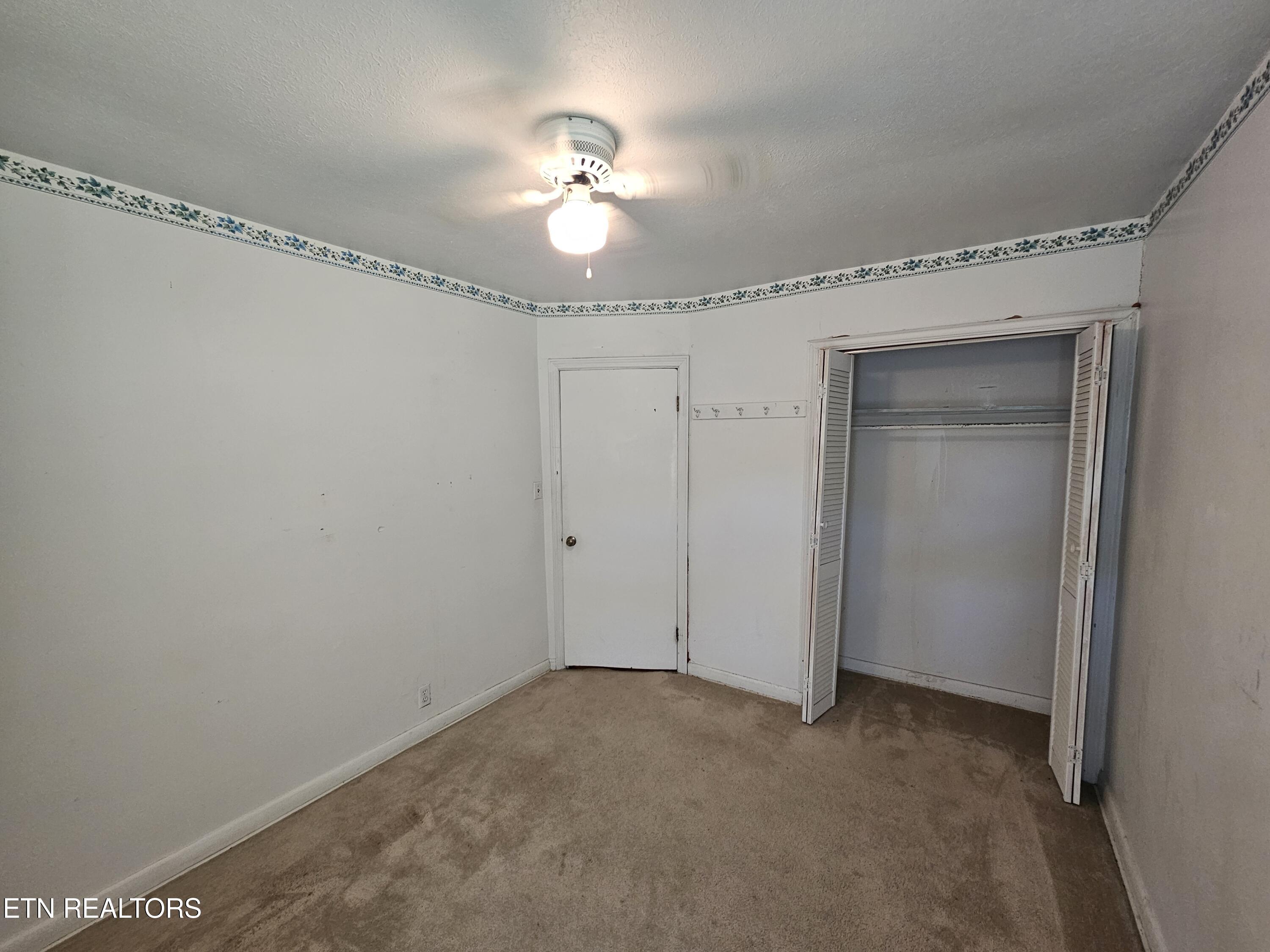 1345 Blockhouse Valley Road Clinton TN 37716