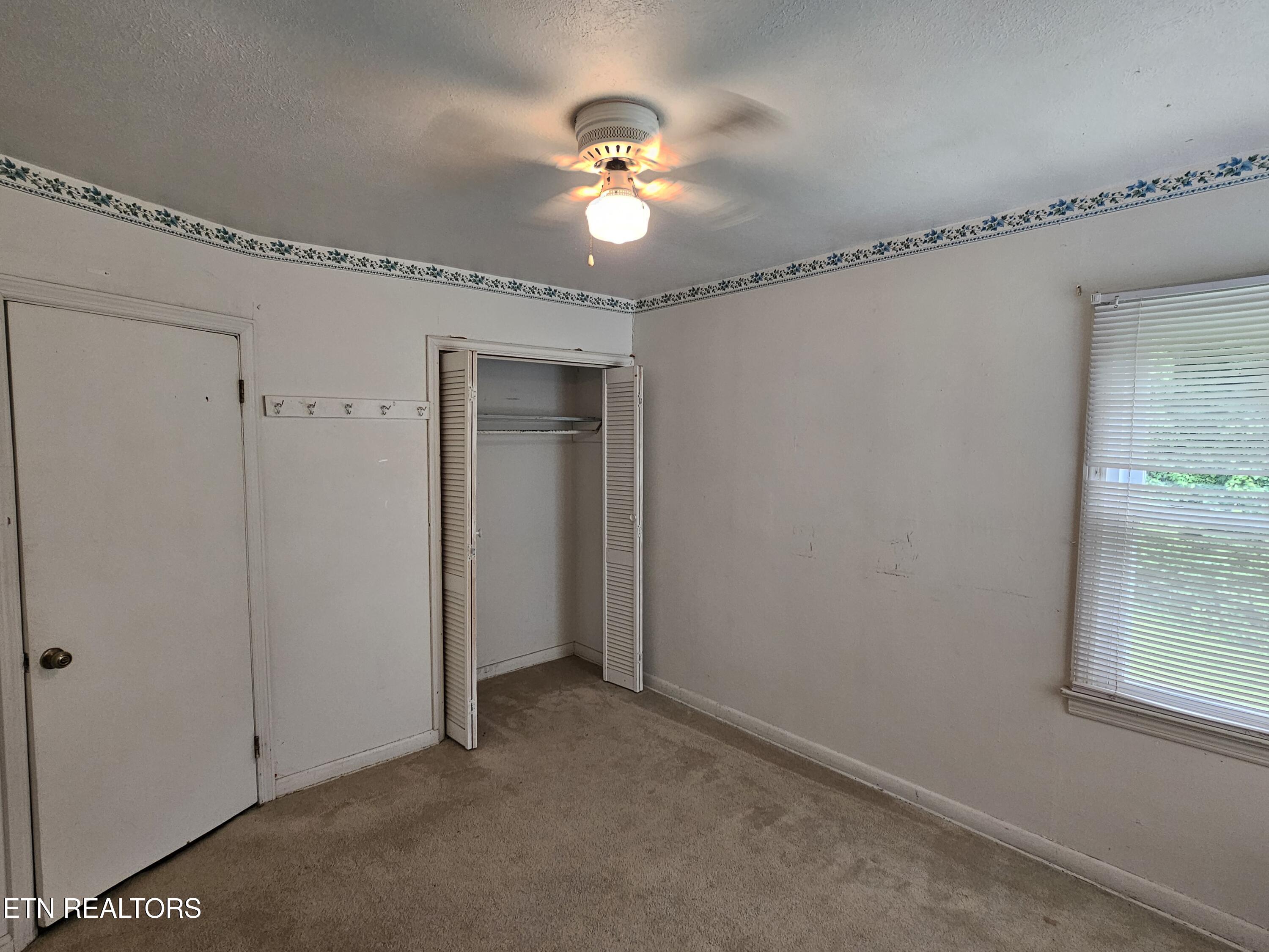 1345 Blockhouse Valley Road Clinton TN 37716