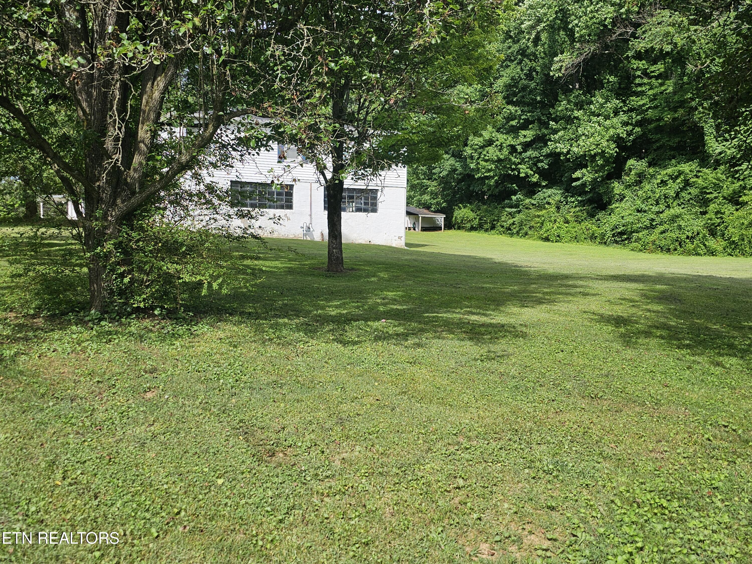 1345 Blockhouse Valley Road Clinton TN 37716