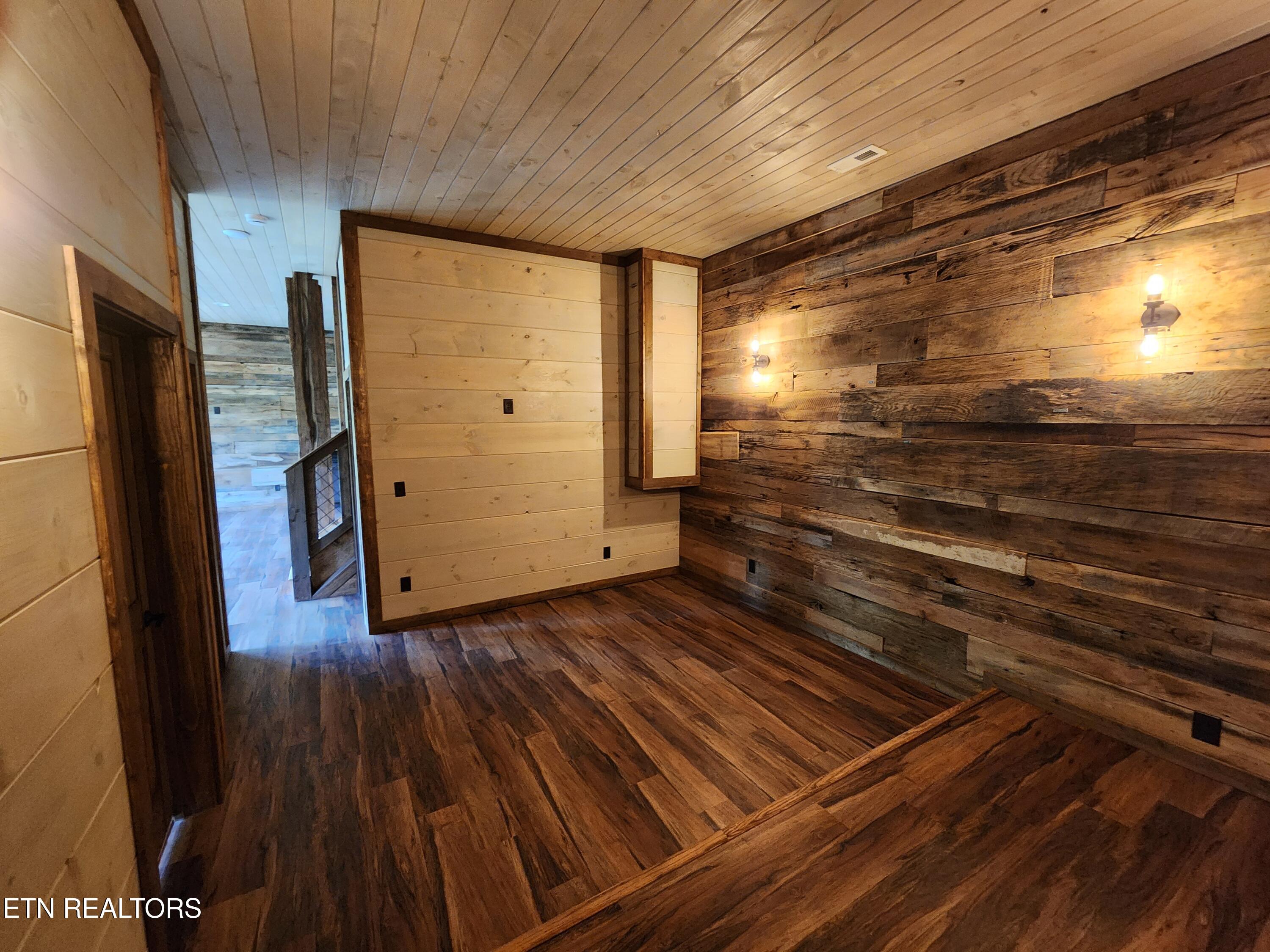 2733 Dogwood Loop Drive Sevierville TN 37876