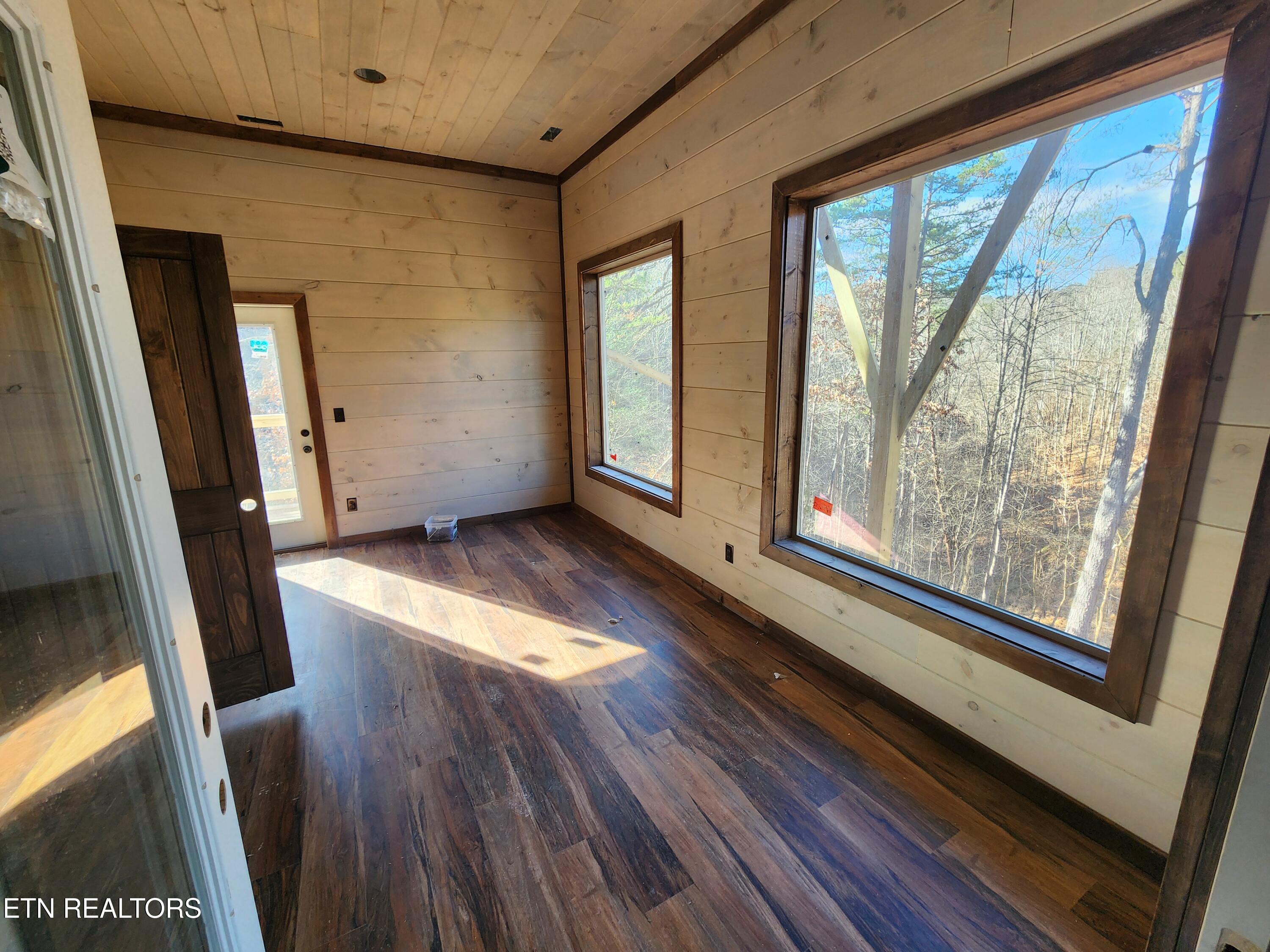 2733 Dogwood Loop Drive Sevierville TN 37876