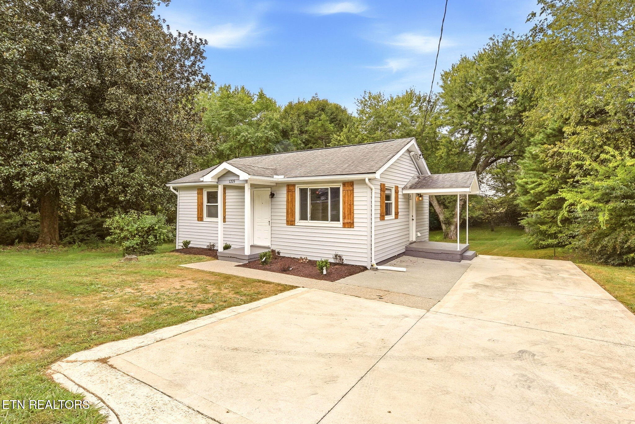 1329 Francis Road Knoxville TN 37909