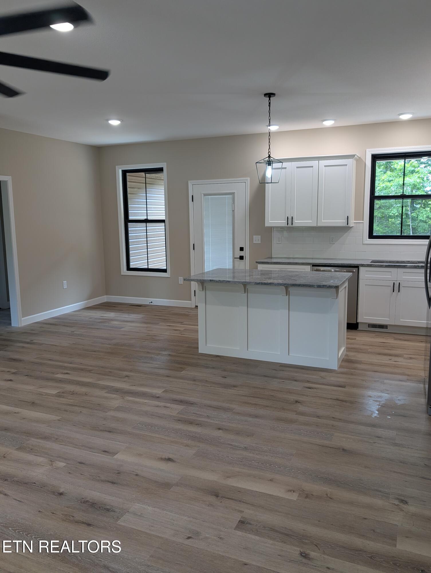 32 Riverchase Drive Crossville TN 38571