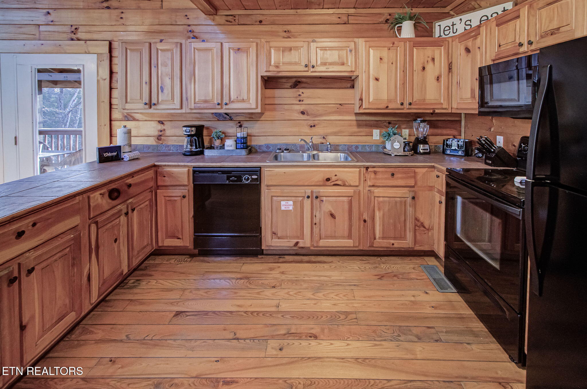 1548 Rainbow Ridge Way Sevierville TN 37862
