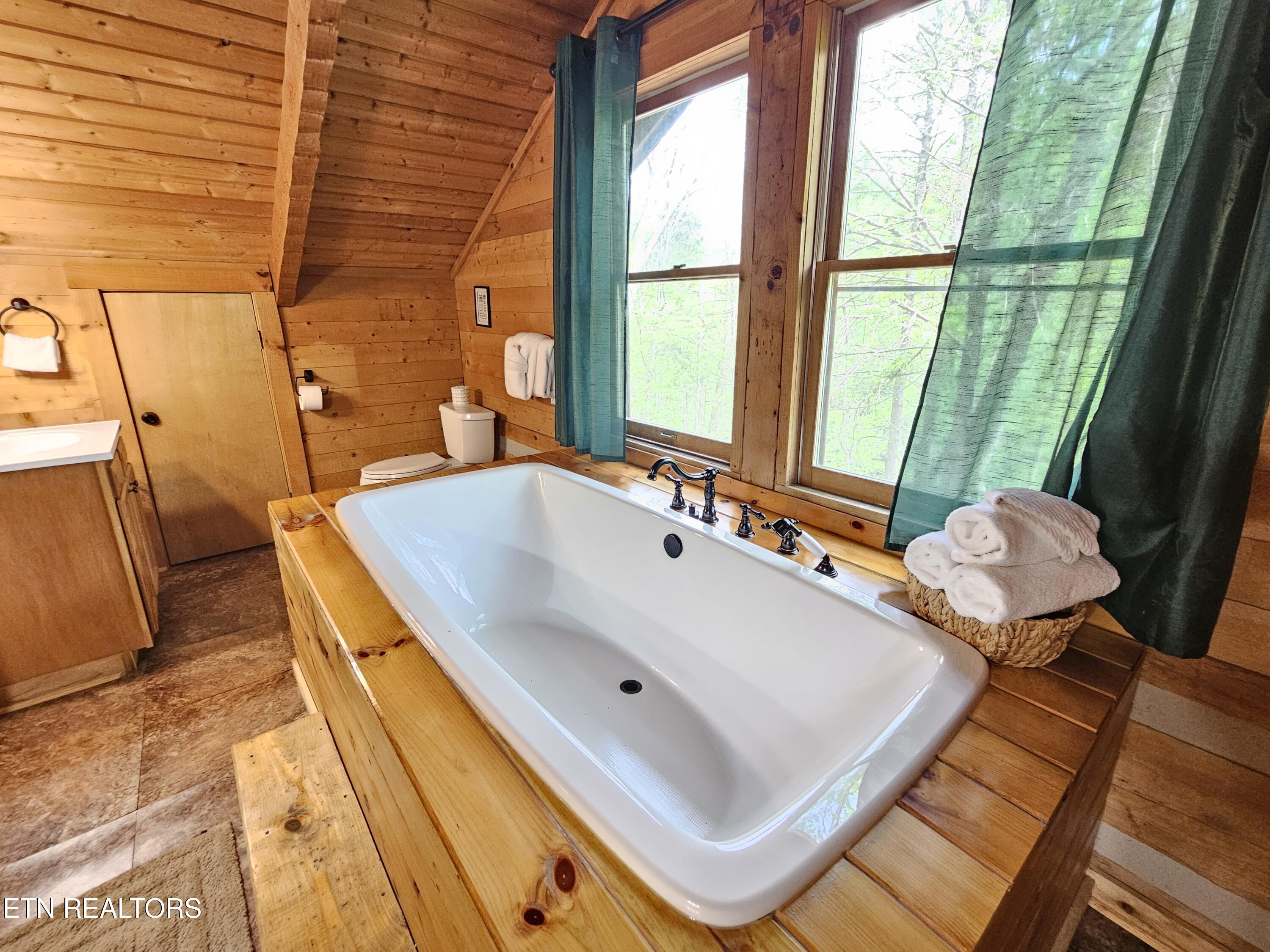 519 Picadilly Lane Gatlinburg TN 37738