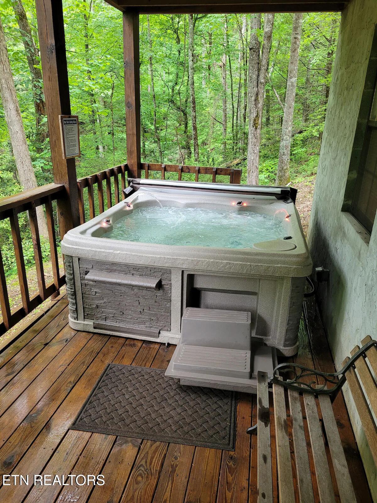 519 Picadilly Lane Gatlinburg TN 37738