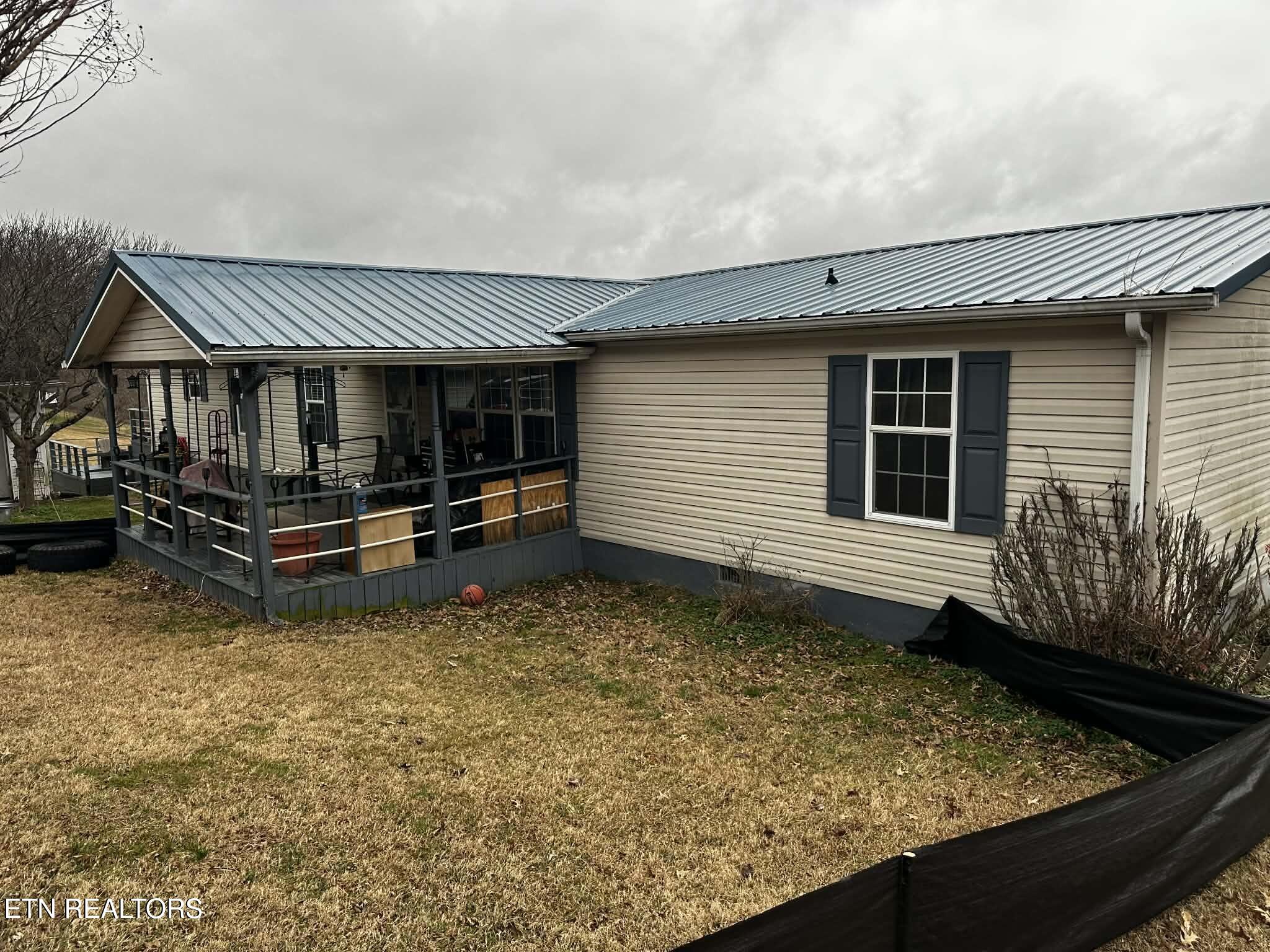 111 Fred Russell Lane Speedwell TN 37870