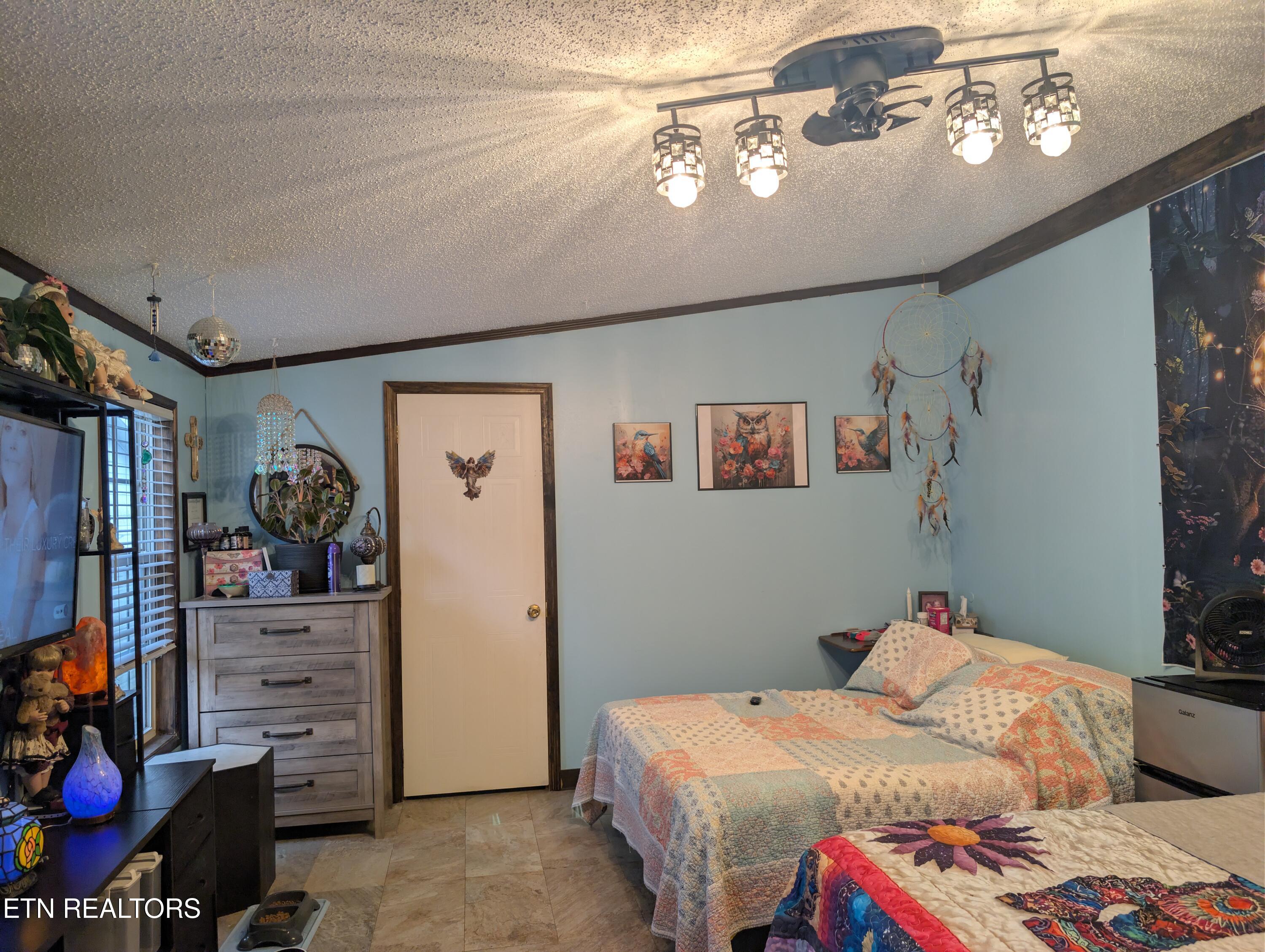 111 Fred Russell Lane Speedwell TN 37870