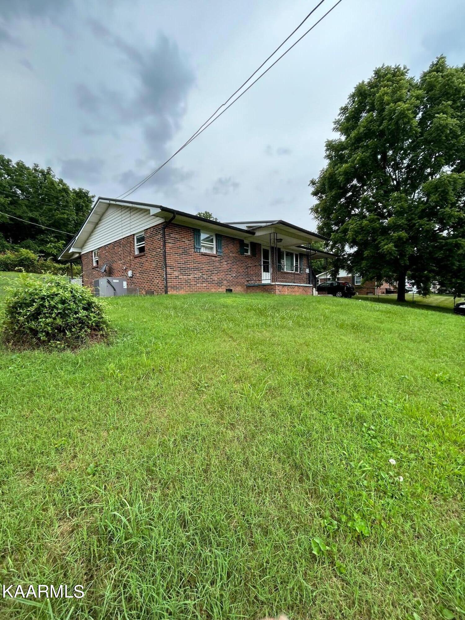 336 Wilson Hurst Street Tazewell TN 37879