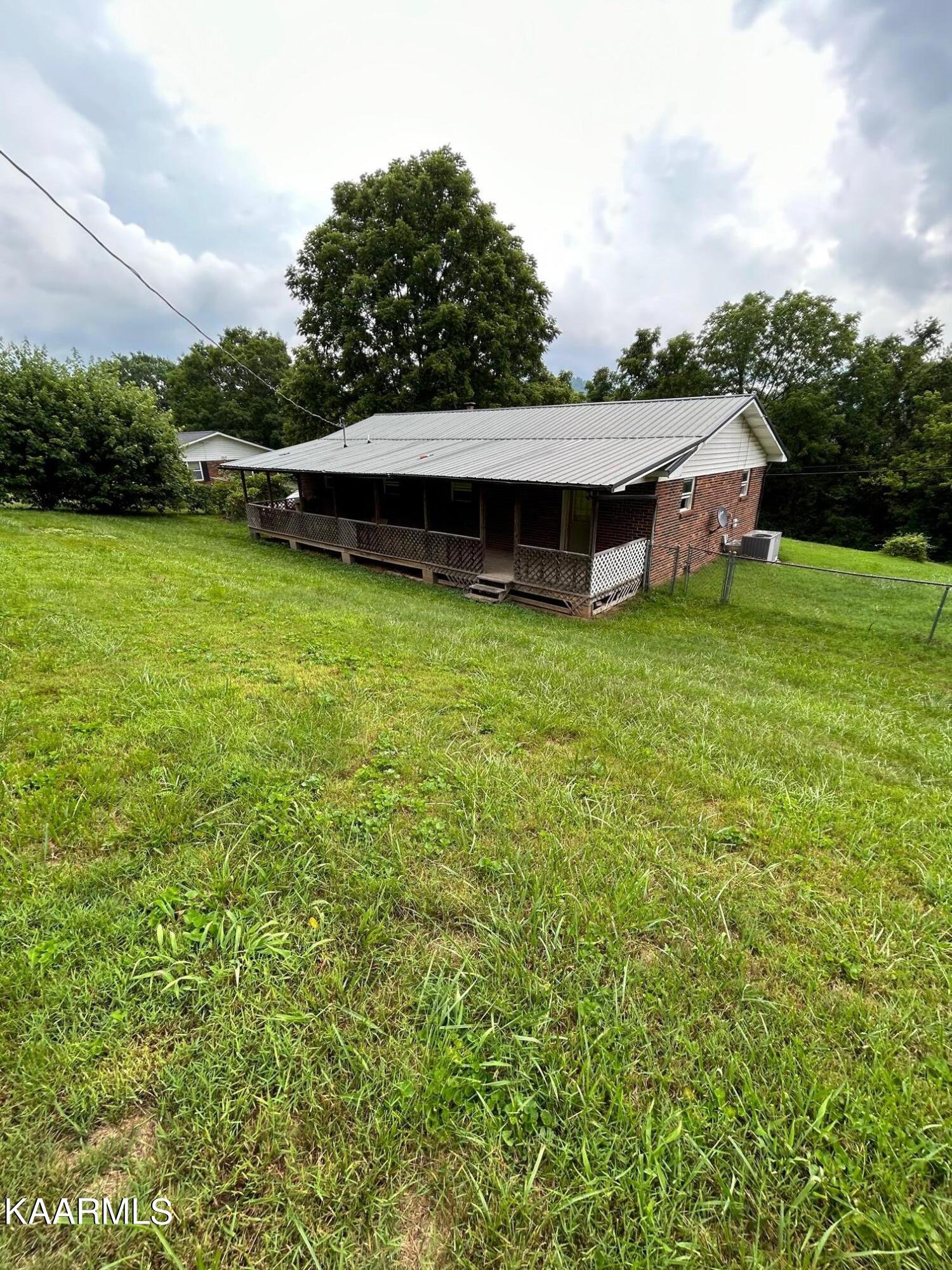 336 Wilson Hurst Street Tazewell TN 37879