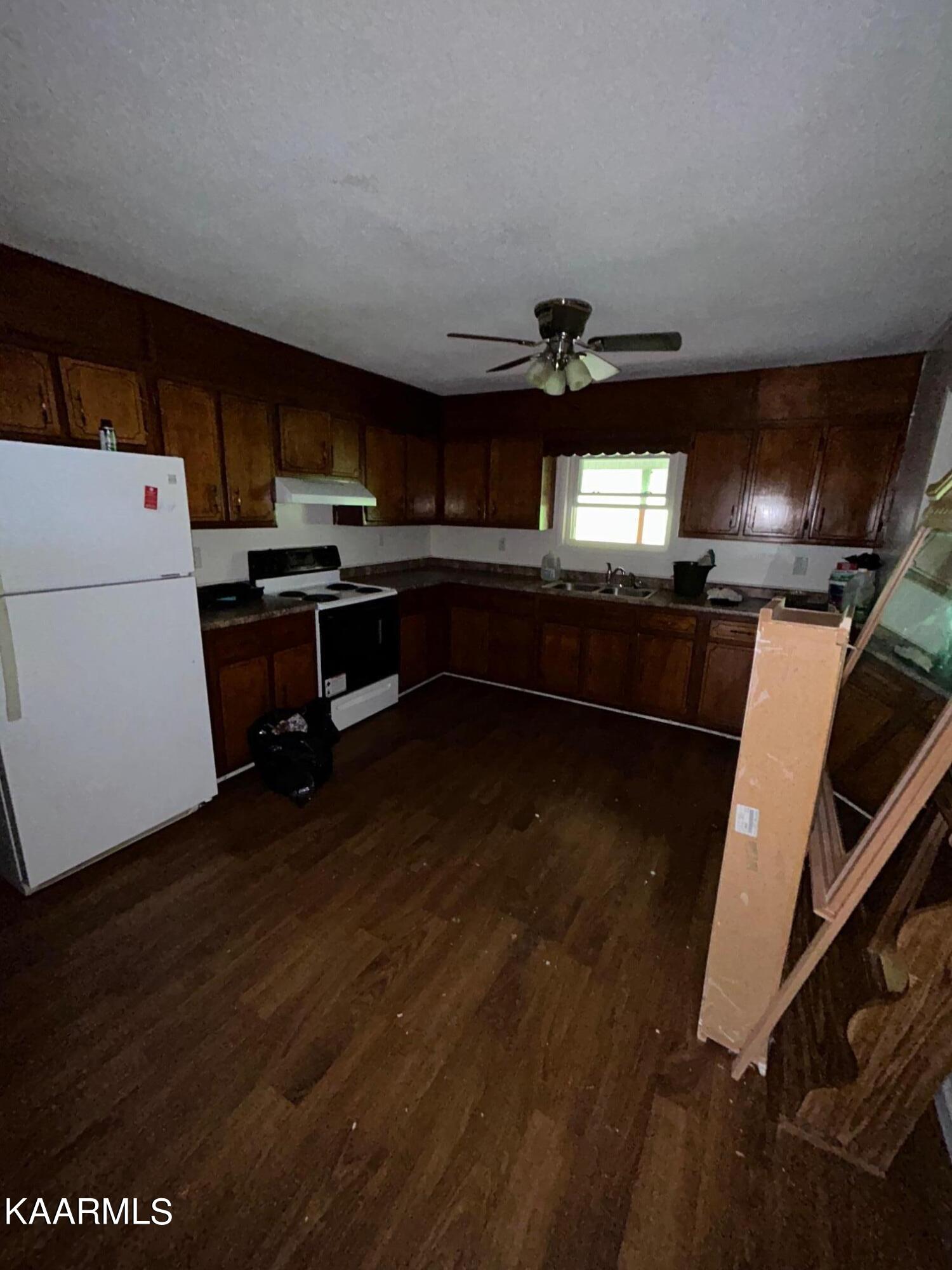 336 Wilson Hurst Street Tazewell TN 37879